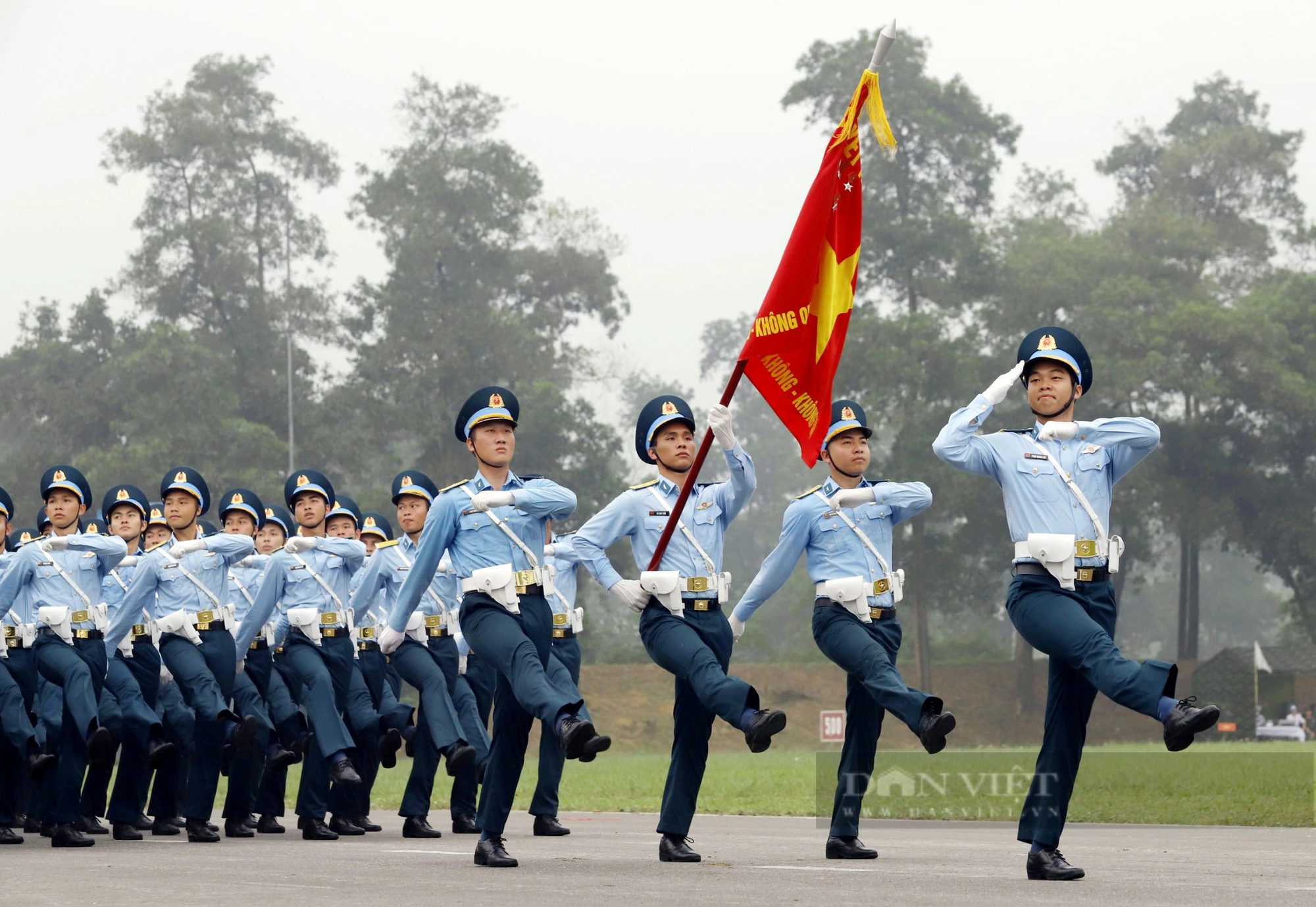 Ảnh ấn tượng về các lực lượng tham gia diễu binh, diễu hành kỷ niệm 70 năm chiến thắng Điện Biên Phủ- Ảnh 16.