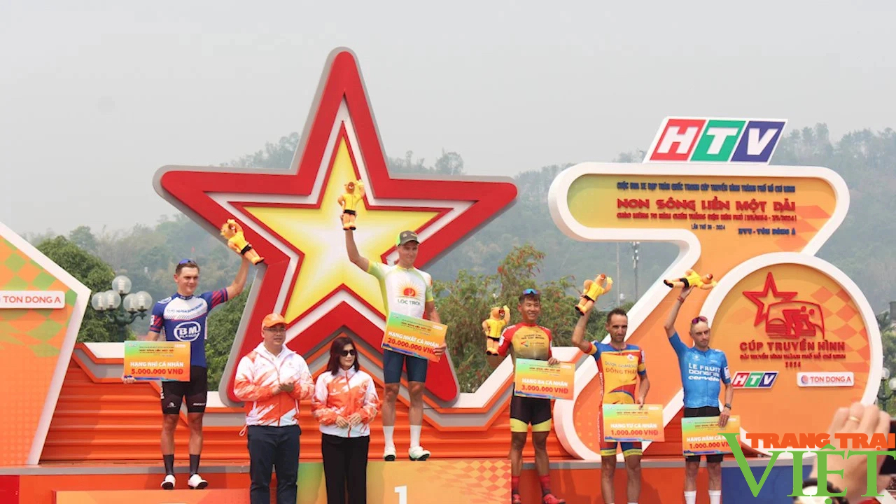 Chặng 2 Cuộc đua xe đạp toàn quốc tranh Cup Truyền hình TPHCM, năm 2024 tại Sơn La
- Ảnh 6.
