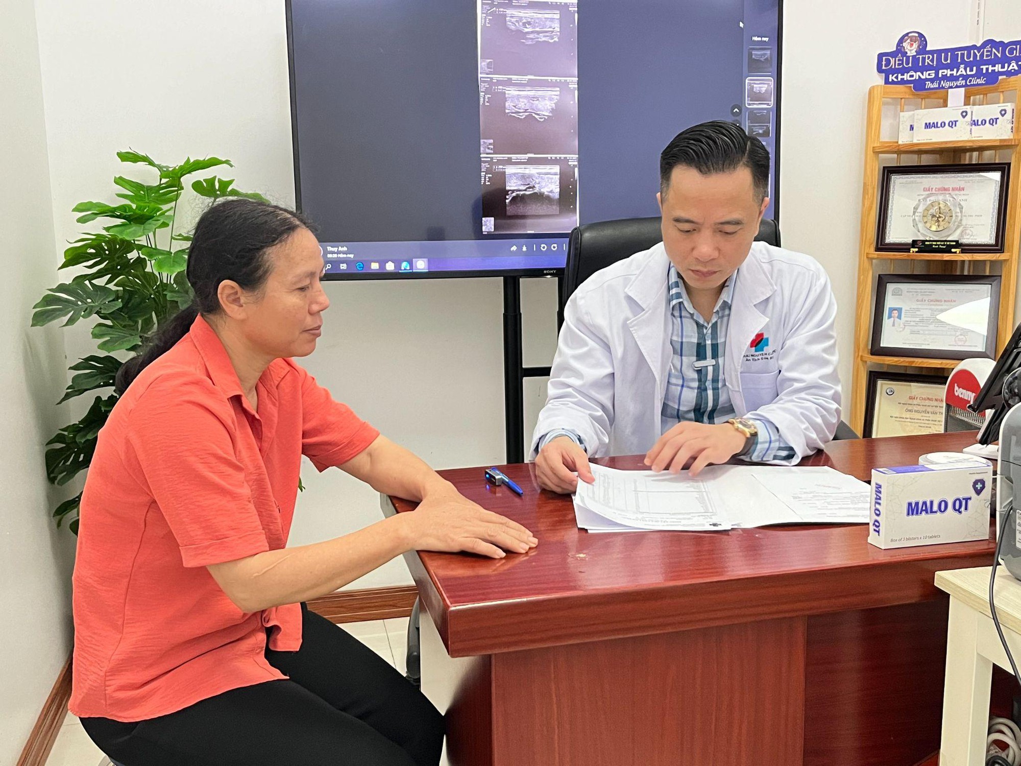 BS Nguyễn Văn Thái đam mê phẫu thuật khối u kết hợp tạo hình thẩm mỹ cho người bệnh- Ảnh 3.