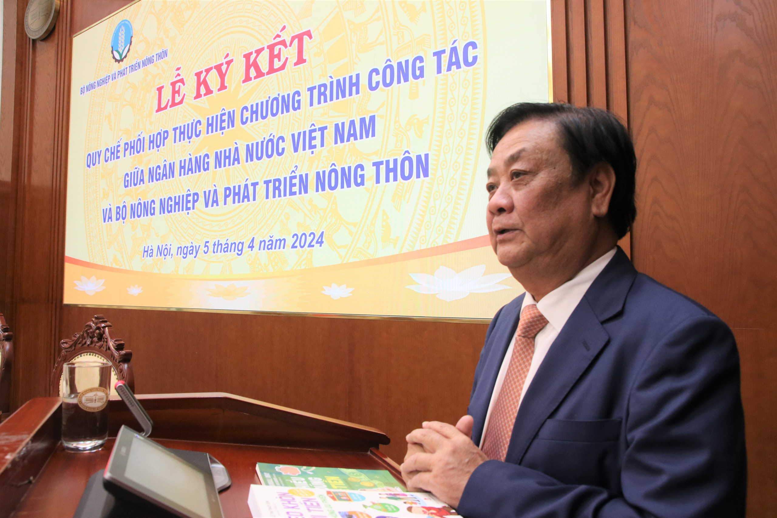 Bộ NNPTNT và Ngân hàng Nhà nước Việt Nam ký Quy chế phối hợp, phát huy vai trò của tín dụng đối với "tam nông"- Ảnh 2.