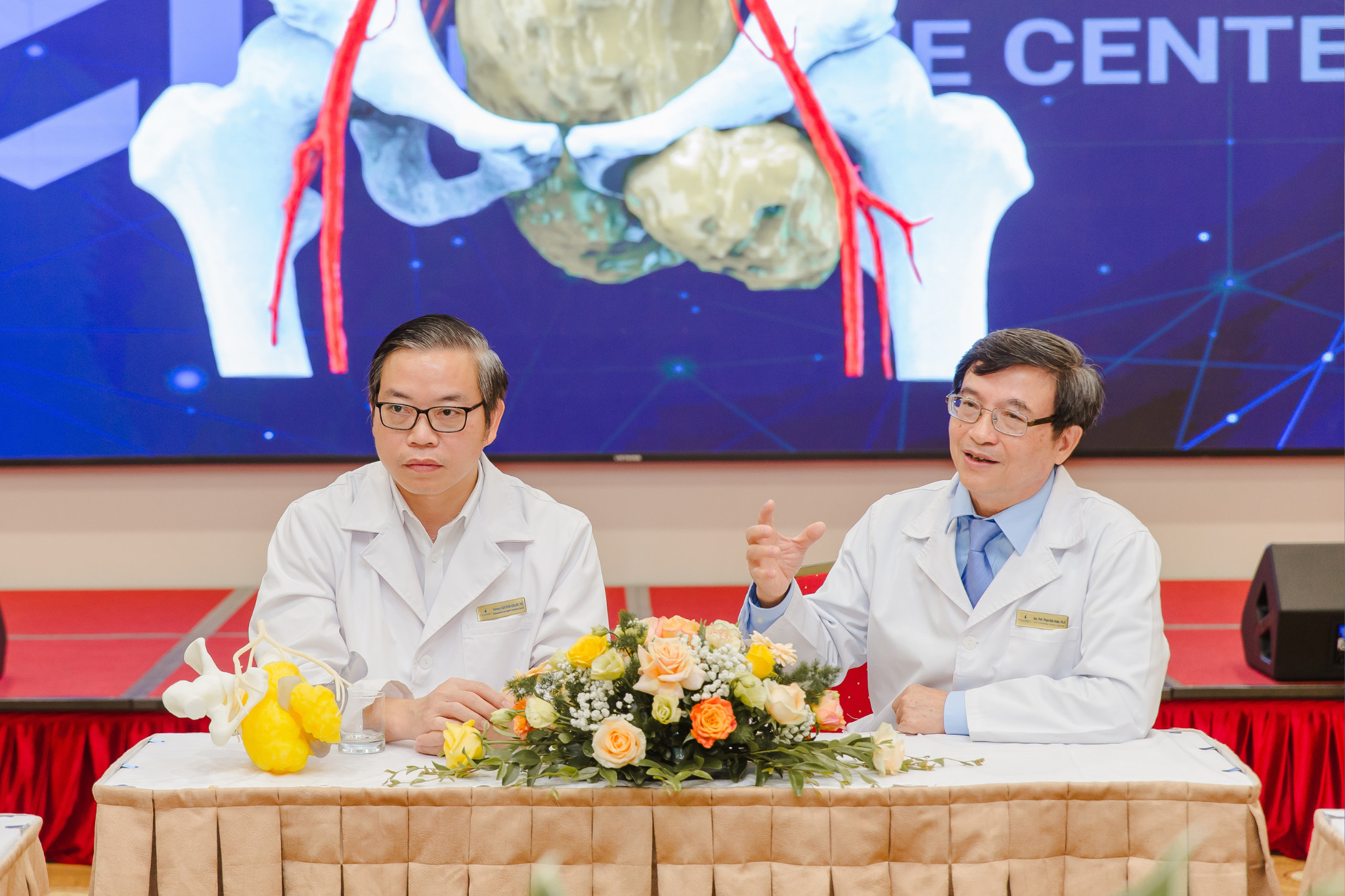 Công nghệ in 3D trong y tế mang lại những giá trị và tác động kỳ diệu cho người bệnh, giúp các bác sĩ sử dụng dụng cụ mổ vừa khít với giải phẫu của người Việt, giá thành thấp.