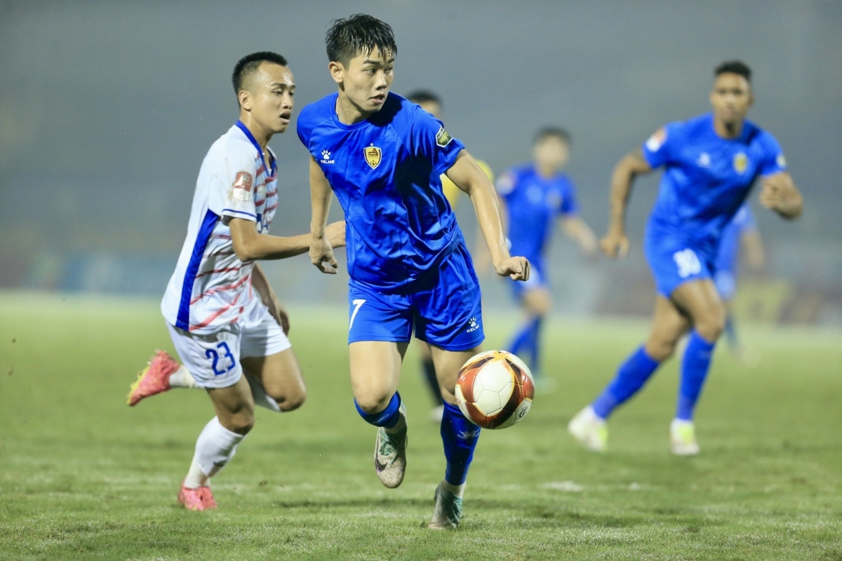 Tin sáng (6/4): Nguyễn Đình Bắc được “đại gia” V.League gửi công văn chiêu mộ- Ảnh 1.