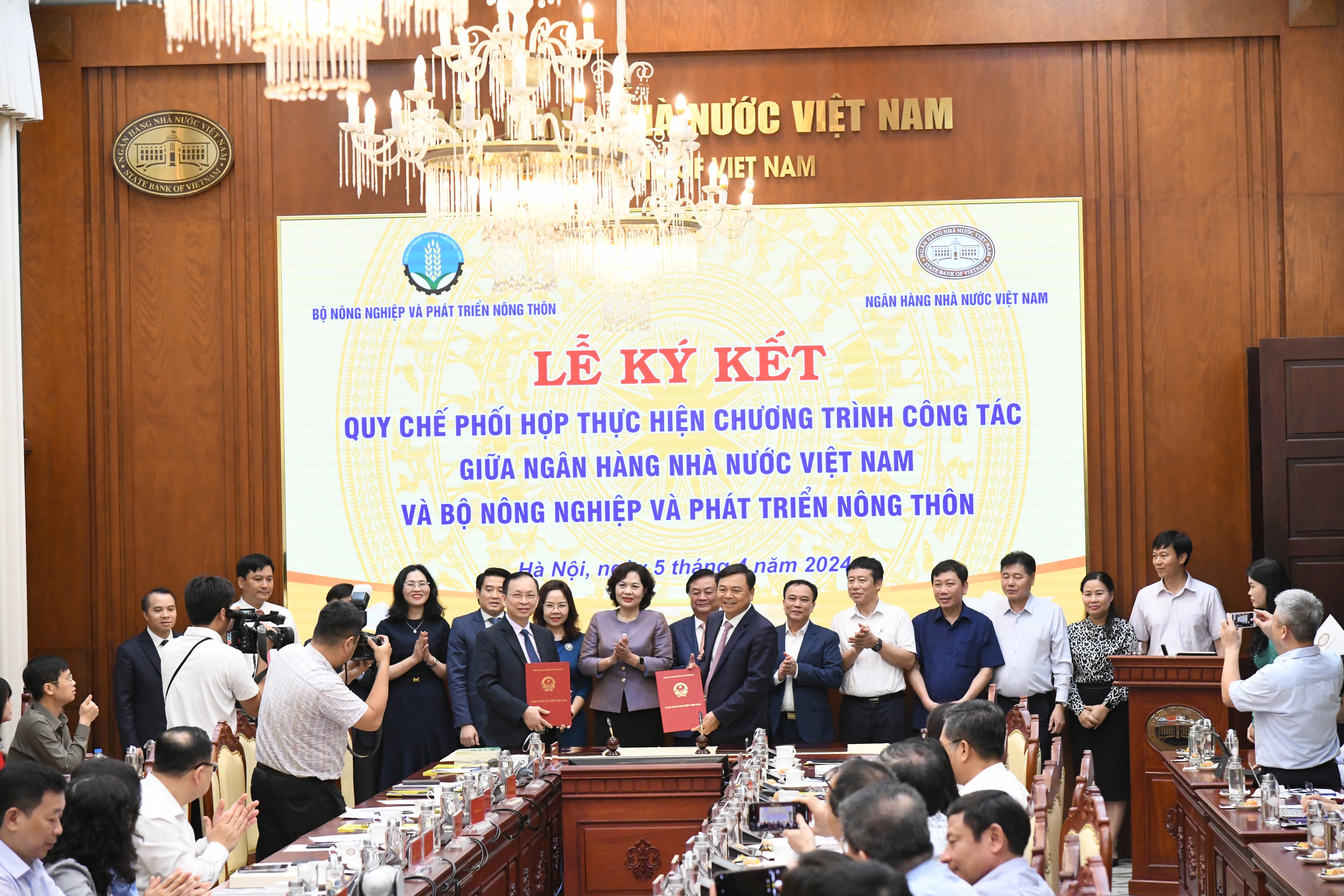 Bộ NNPTNT và Ngân hàng Nhà nước Việt Nam ký Quy chế phối hợp, phát huy vai trò của tín dụng đối với "tam nông"- Ảnh 3.