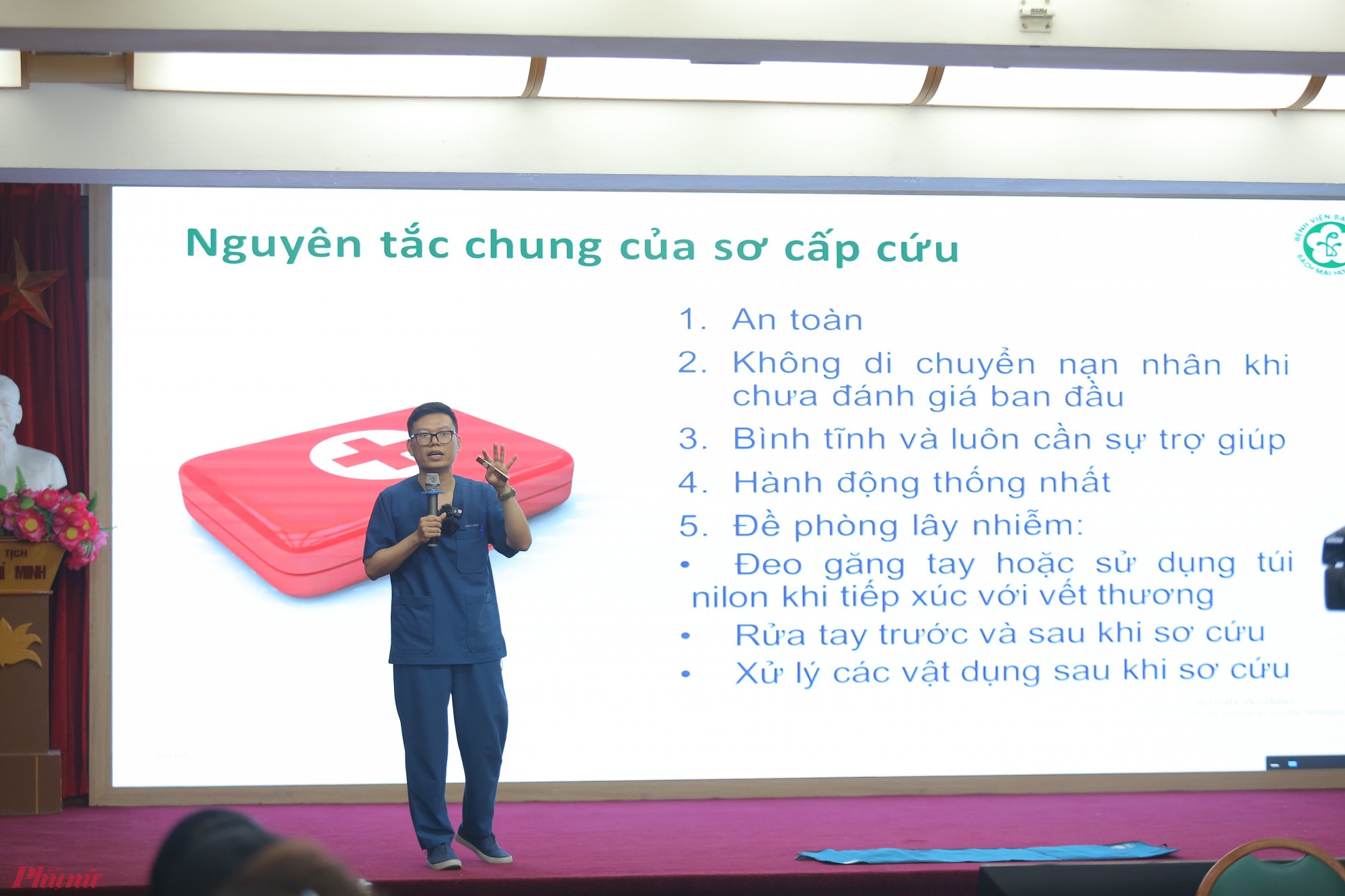 Hồi sinh tim phổi cứu người ngưng tim: Kỹ năng ai cũng cần biết- Ảnh 1.