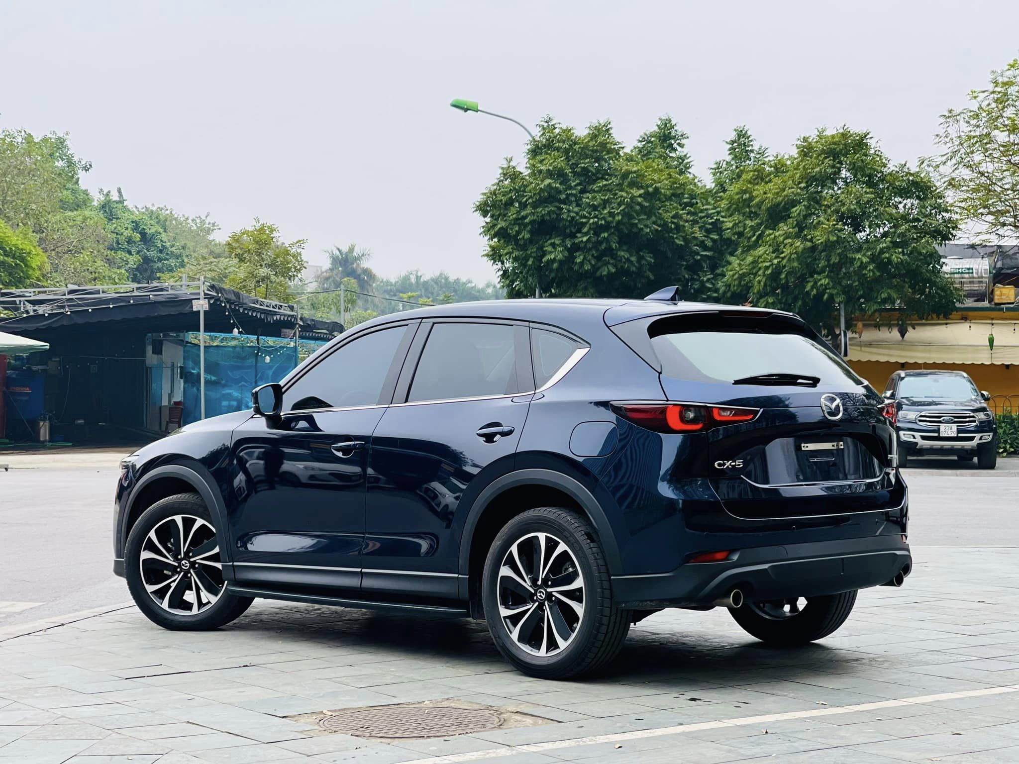 Mazda CX-5 Tiêu chuẩn đầu tiên lên sàn xe cũ giá bất ngờ- Ảnh 3.