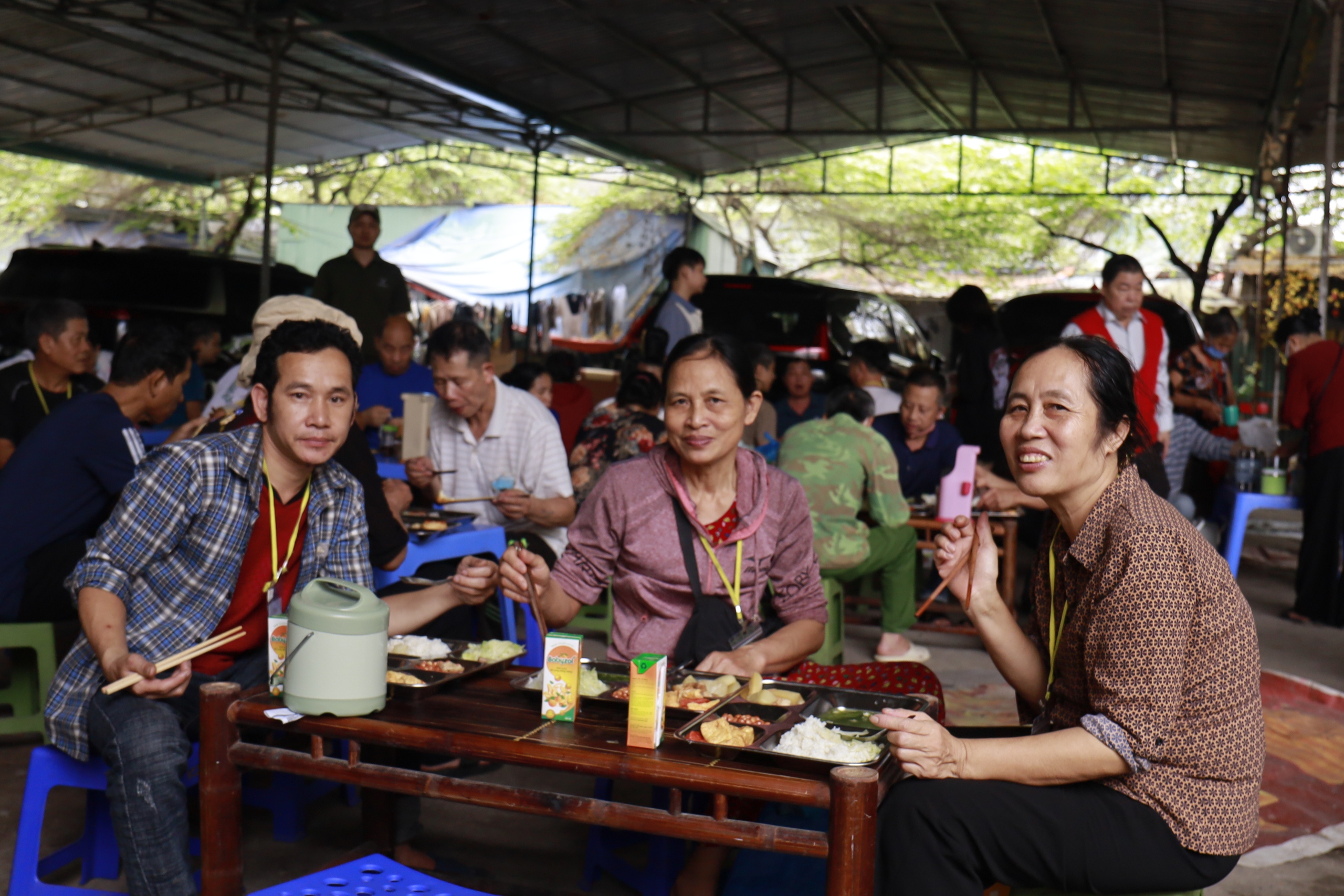 “Bén duyên” với công tác thiện nguyện tại Phiên Chợ Trái Tim- Ảnh 4.