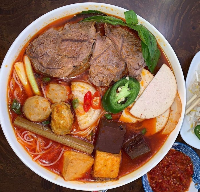 Các món ẩm thực nghe tên đã thấy độc đáo ở Đà Nẵng    - Ảnh 5.