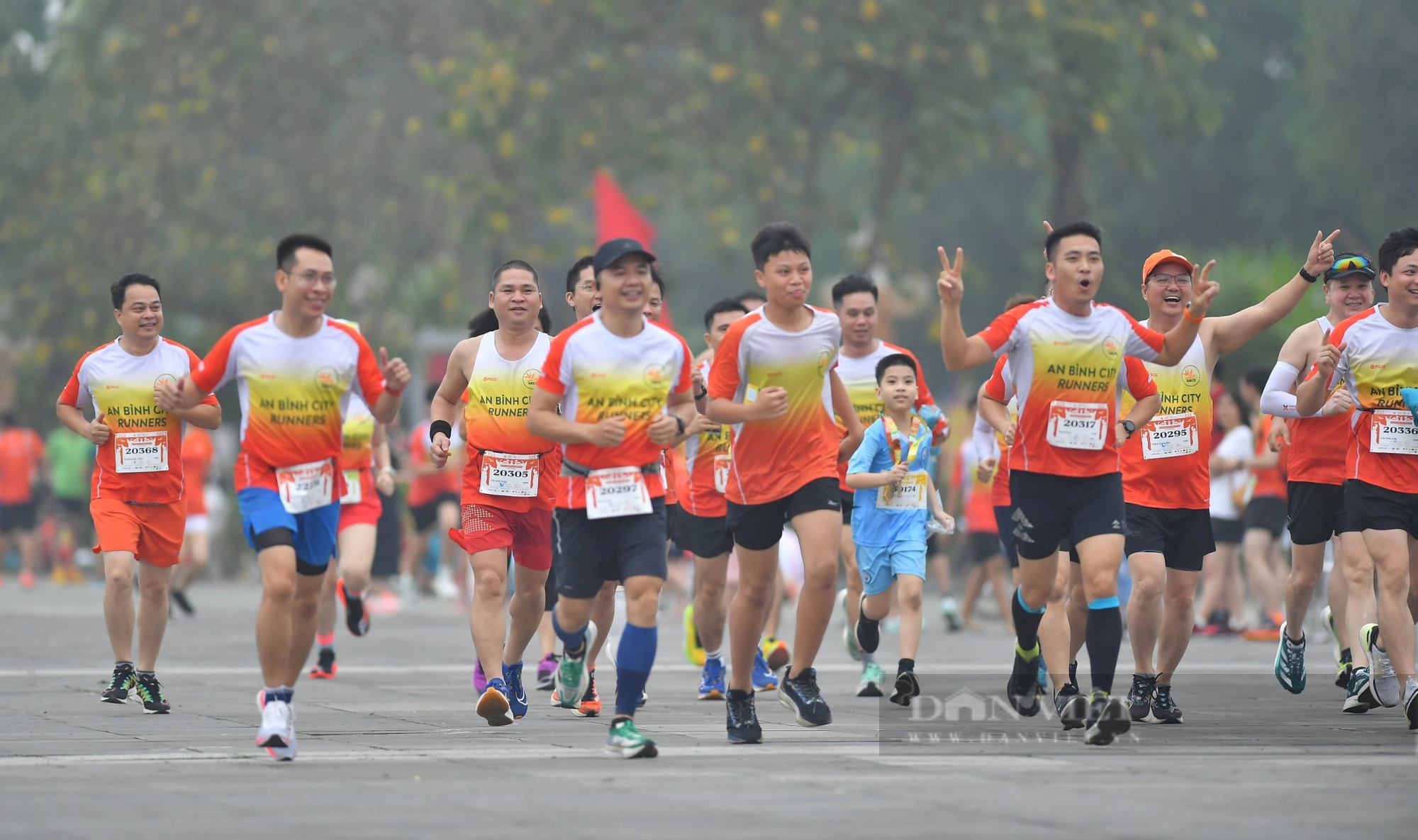 Đền Hùng gây ấn tượng với 6.000 runner giải chạy "Về nguồn"- Ảnh 6.
