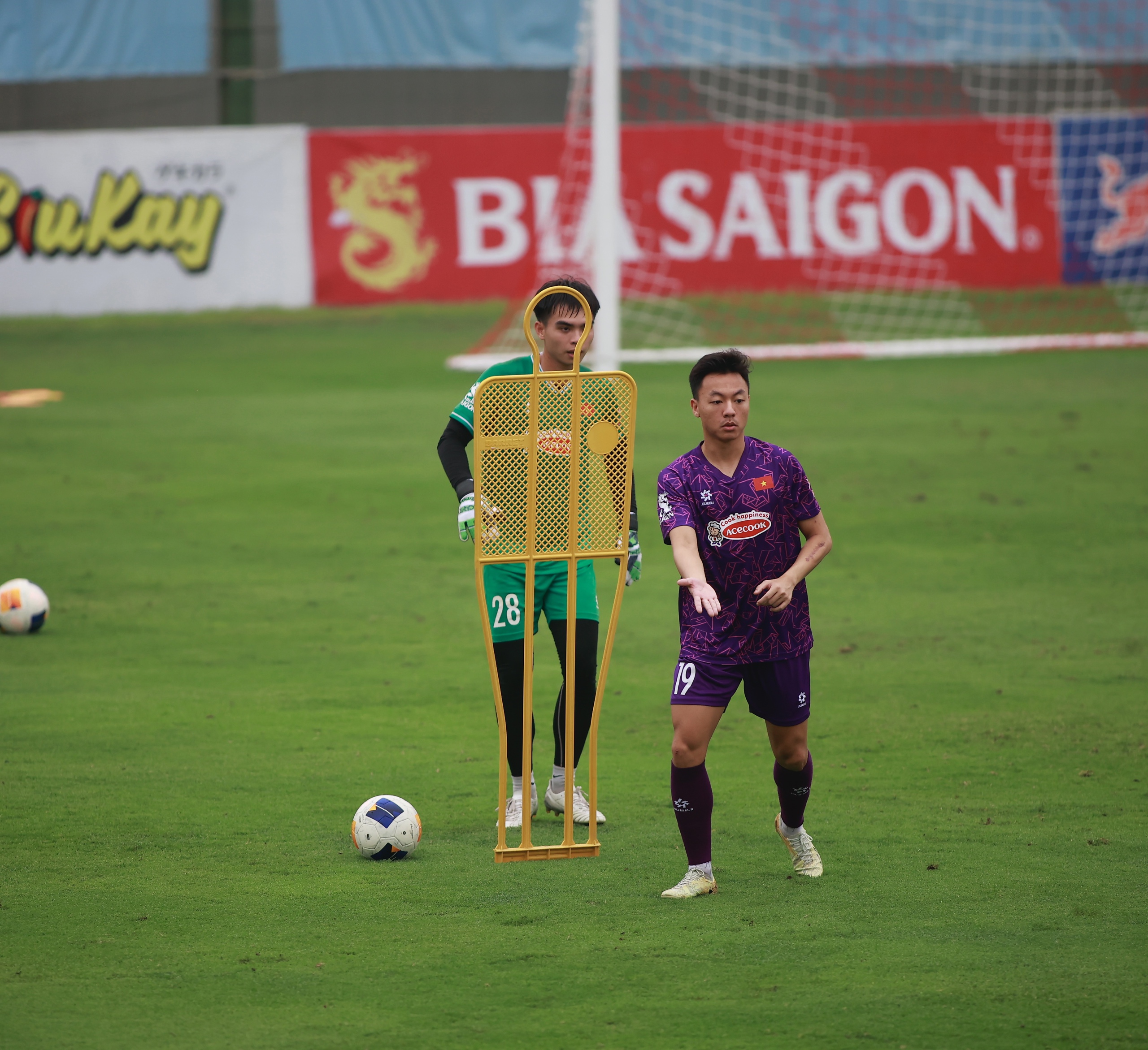 ĐT U23 Việt Nam tổn thất lực lượng trước ngày lên đường đi Qatar- Ảnh 5.