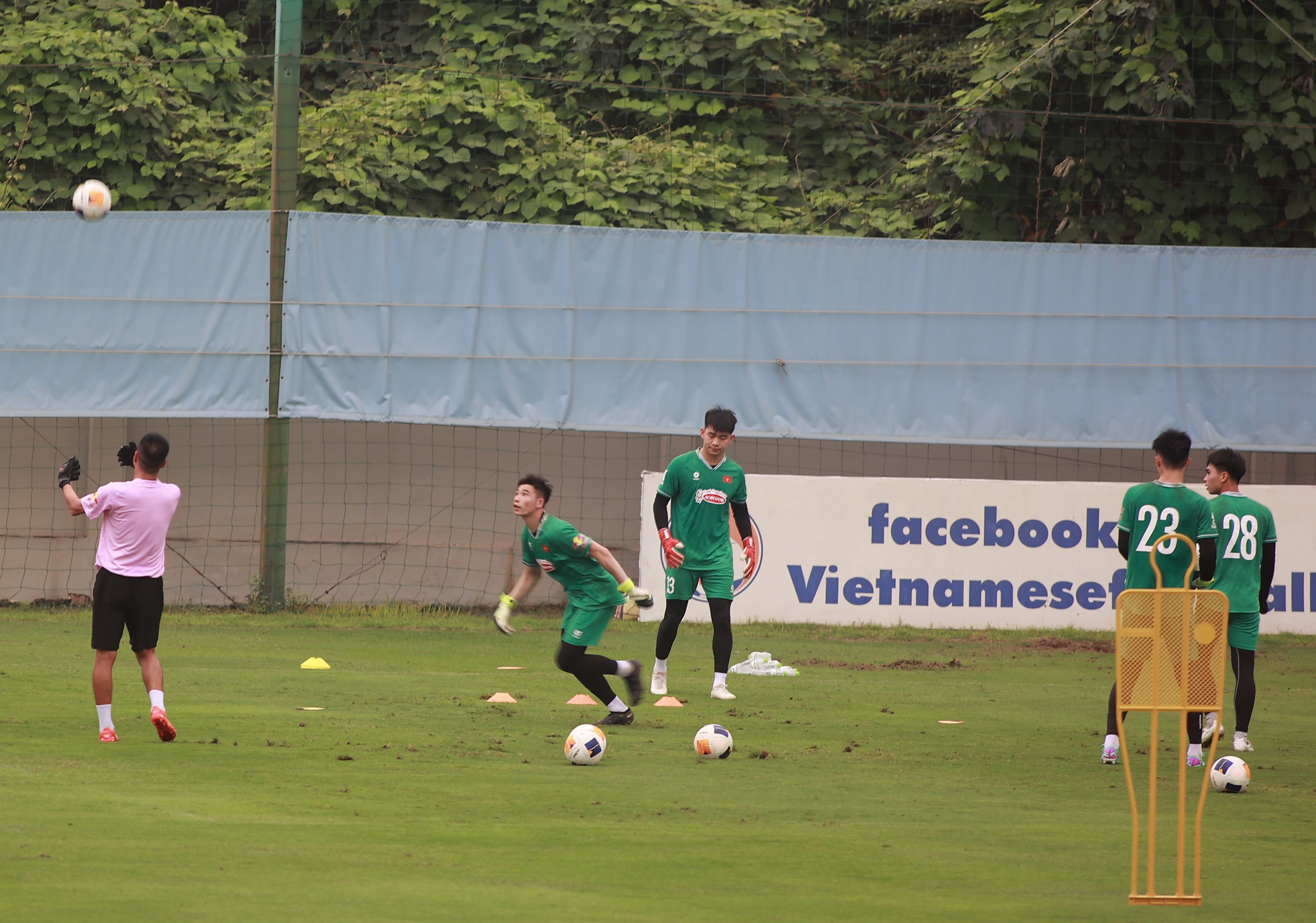 ĐT U23 Việt Nam tổn thất lực lượng trước ngày lên đường đi Qatar- Ảnh 9.