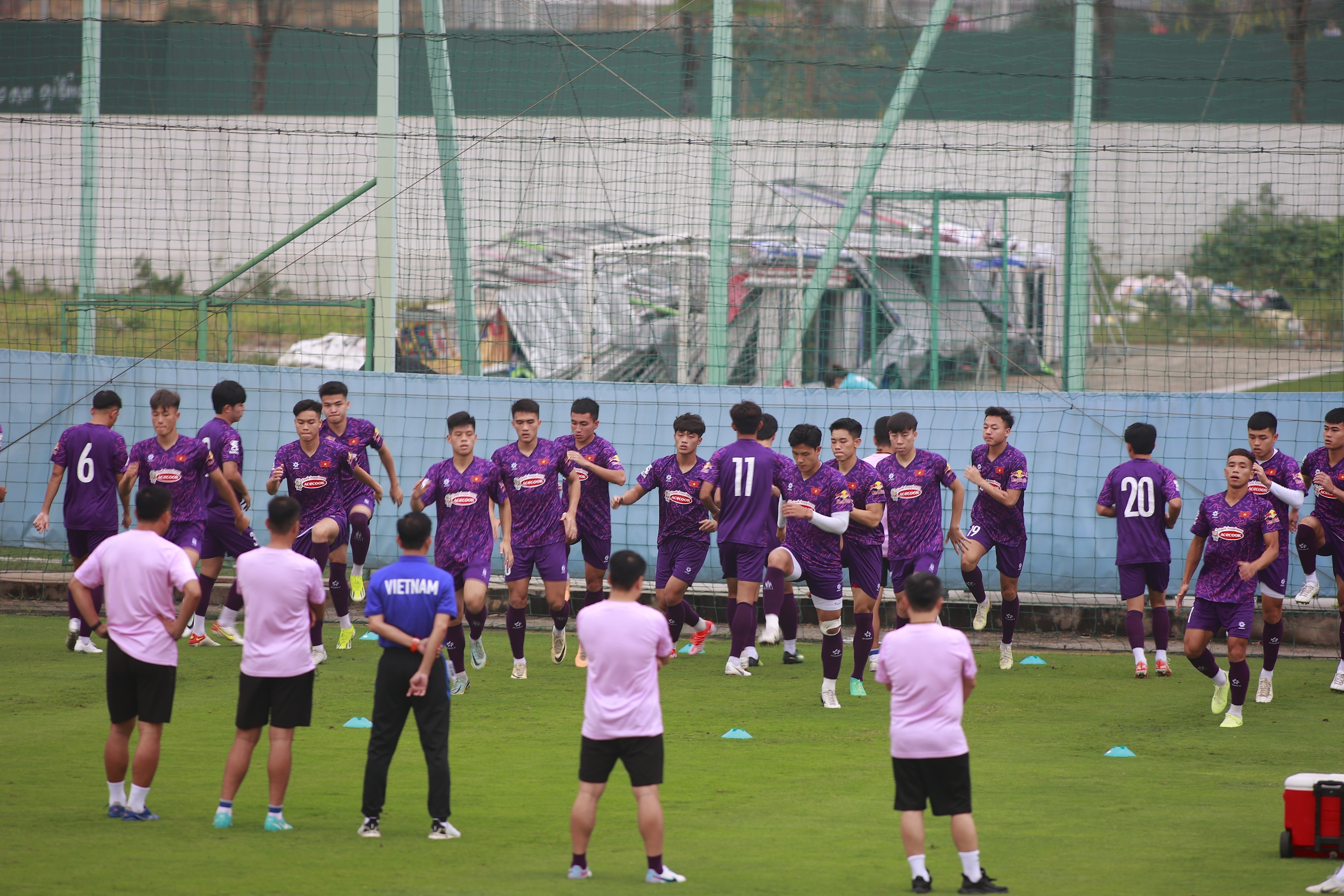 ĐT U23 Việt Nam tổn thất lực lượng trước ngày lên đường đi Qatar- Ảnh 2.