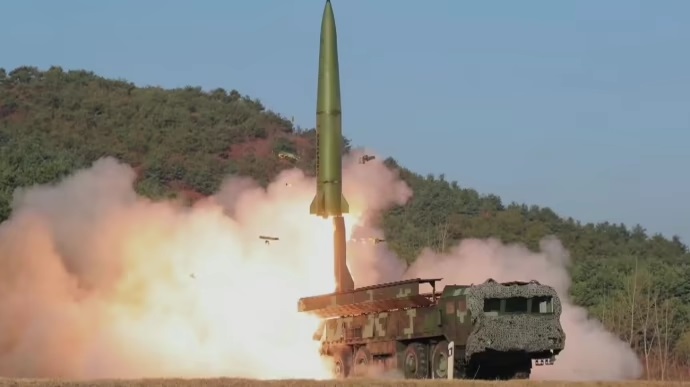 Mỹ lo ngại Triều Tiên có cơ hội thử vũ khí trên chiến trường Ukraine- Ảnh 1.