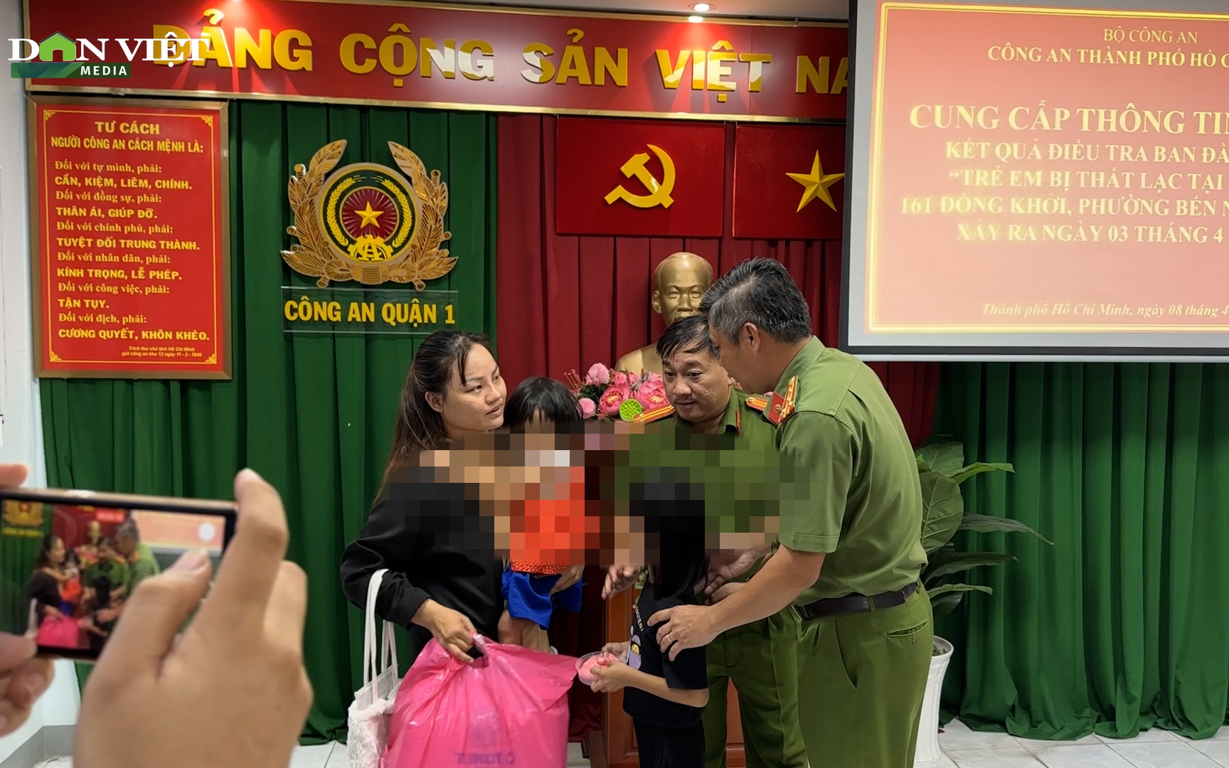 Clip: Công an TP.HCM thông tin về việc giải cứu 2 bé gái bị thất lạc tại phố đi bộ Nguyễn Huệ