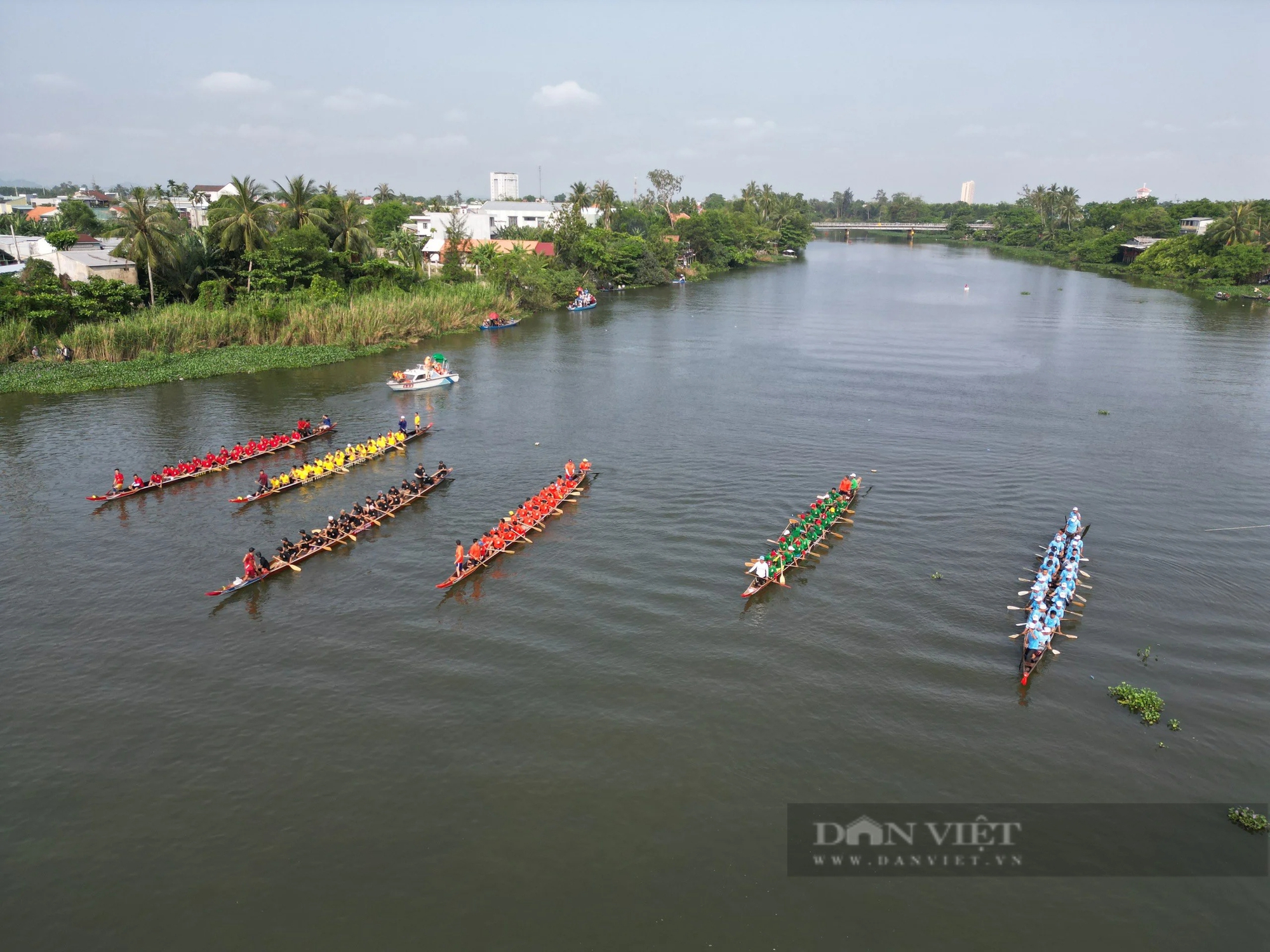 Sau khiếu nại của các “tay đua” thuyền, thành phố Tam Kỳ chính thức công bố đội giải Nhất- Ảnh 1.