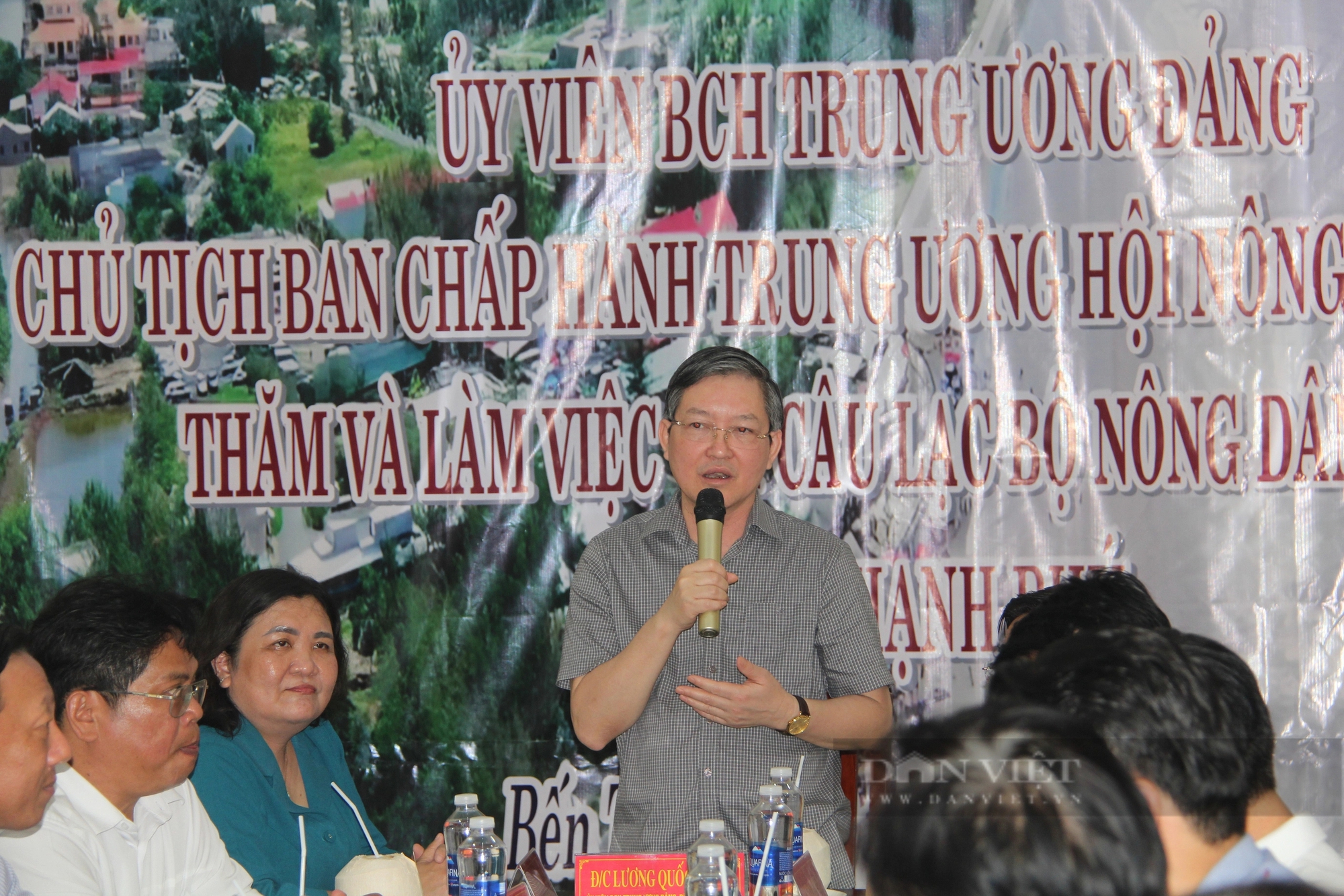 Chủ tịch Hội NDVN Lương Quốc Đoàn thăm mô hình nuôi tôm công nghệ cao, CLB Nông dân tỷ phú ở Bến Tre- Ảnh 5.