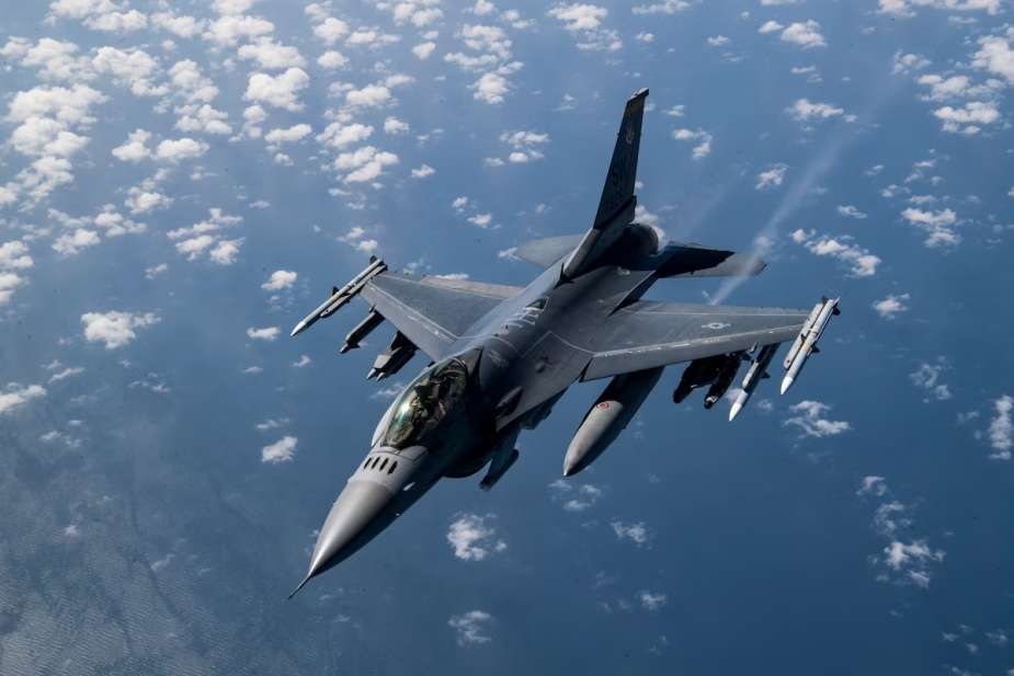 Quan chức Ukraine thú nhận không còn mặn mà với F-16, khao khát vũ khí này để chống lại Nga hơn- Ảnh 1.