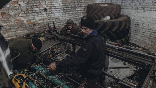 Ukraine bí mật sản xuất vũ khí trong lòng đất nhưng  vẫn phát hiện có kẻ phản bội trong nhà máy- Ảnh 1.