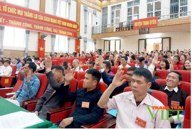 Mặt trận Tổ quốc Việt Nam huyện Than Uyên tiếp tục hỗ trợ người nghèo vươn lên thoát nghèo bền vững- Ảnh 2.