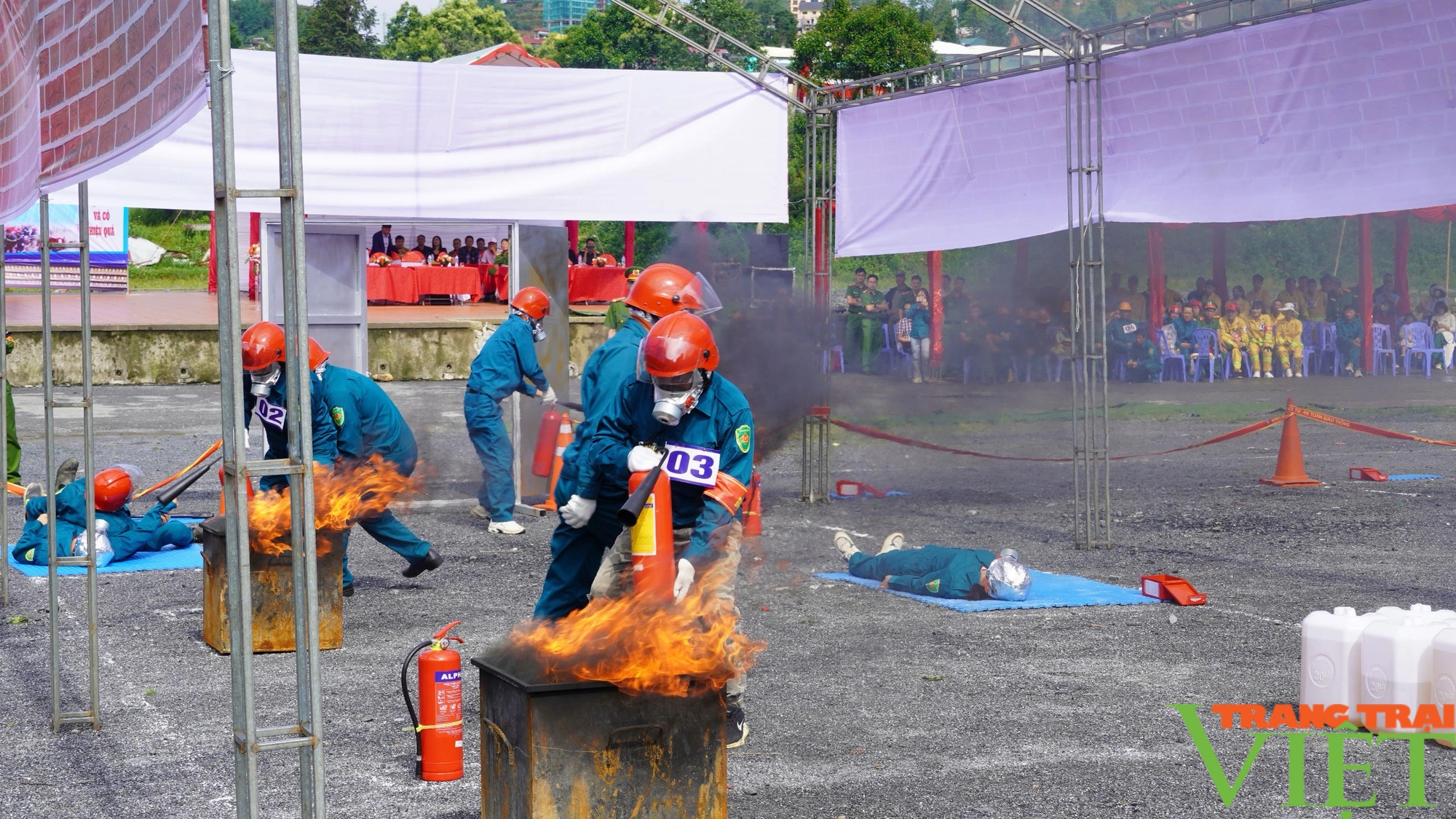 Nâng cao tinh thần trách nhiệm của người đứng đầu các cơ quan, tổ chức, hộ gia đình trong công tác PCCC- Ảnh 3.