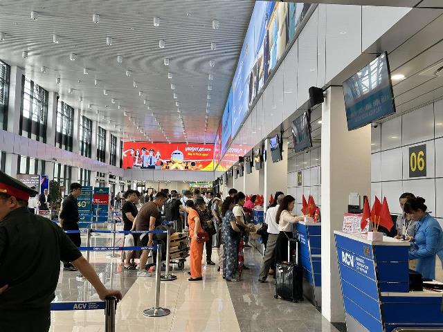 Tăng chuyến bay từ TP.HCM và Hà Nội, sân bay Điện Biên đón hơn 12.000 khách trong dịp lễ- Ảnh 3.