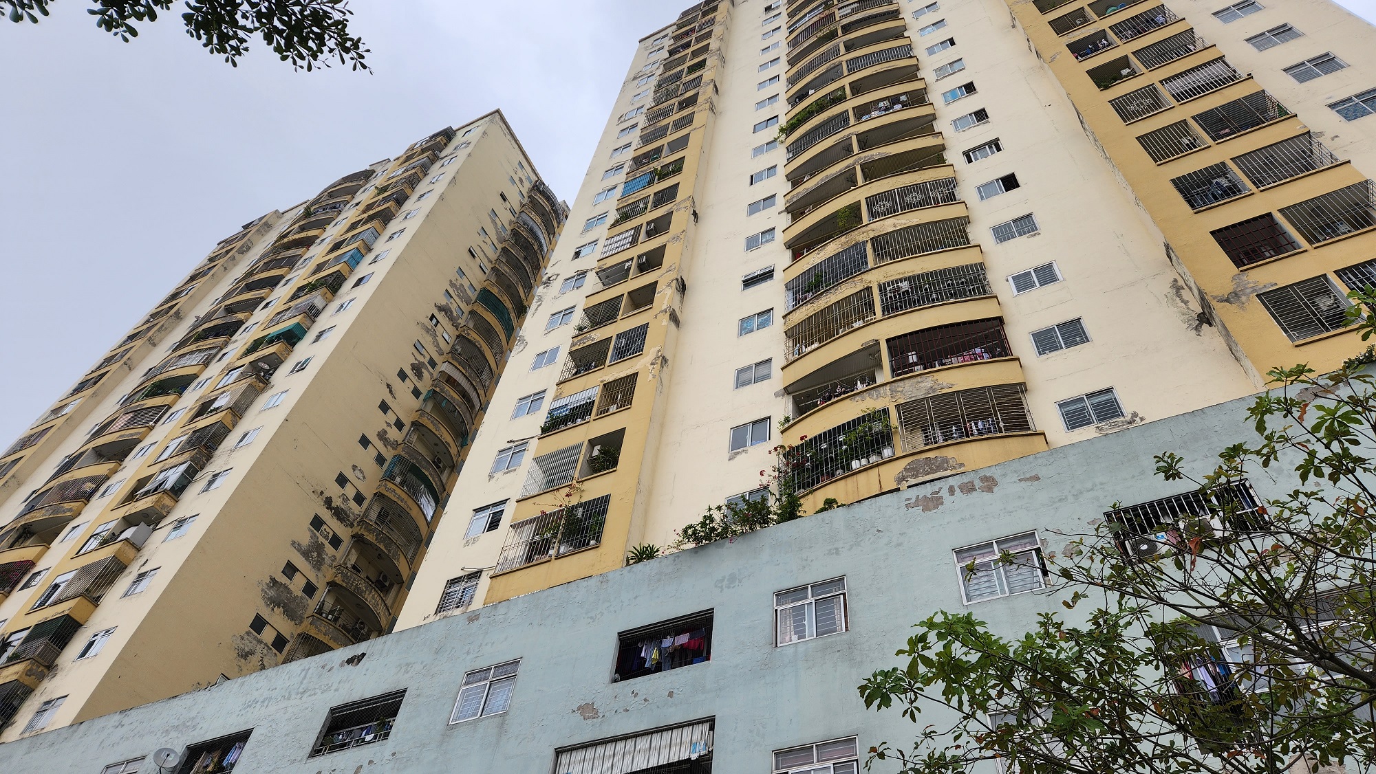 Giá chung cư ở Hà Nội có dấu hiệu ngừng tăng, "sóng" căn hộ đã hết?- Ảnh 1.