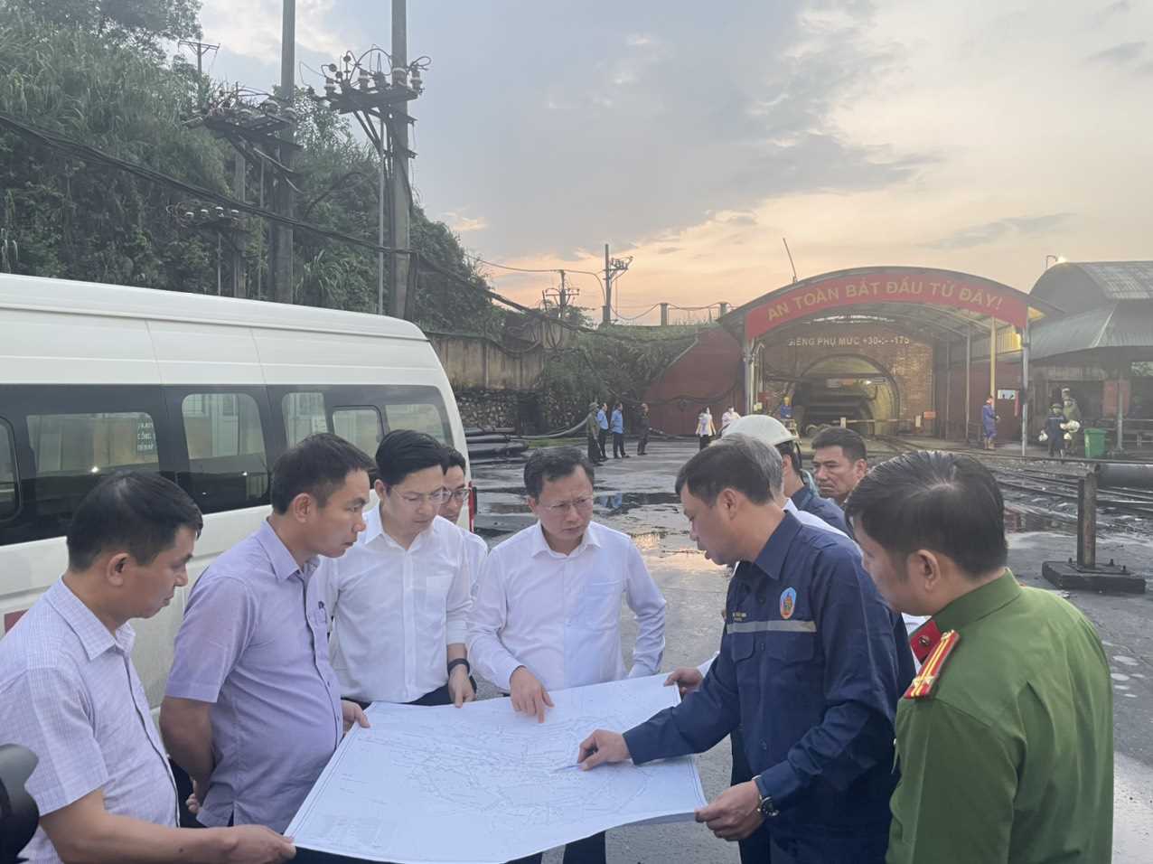 Quảng Ninh: Tai nạn hầm lò khiến 3 công nhân tử vong, 1 công nhân bị thương- Ảnh 1.