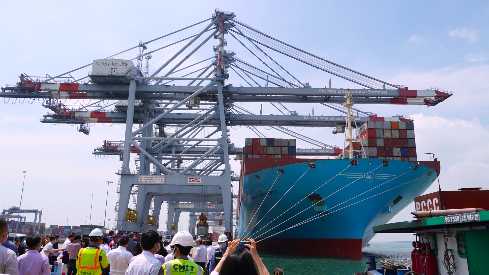 Cảng Cái Mép chính thức được tiếp nhận siêu tàu container- Ảnh 1.