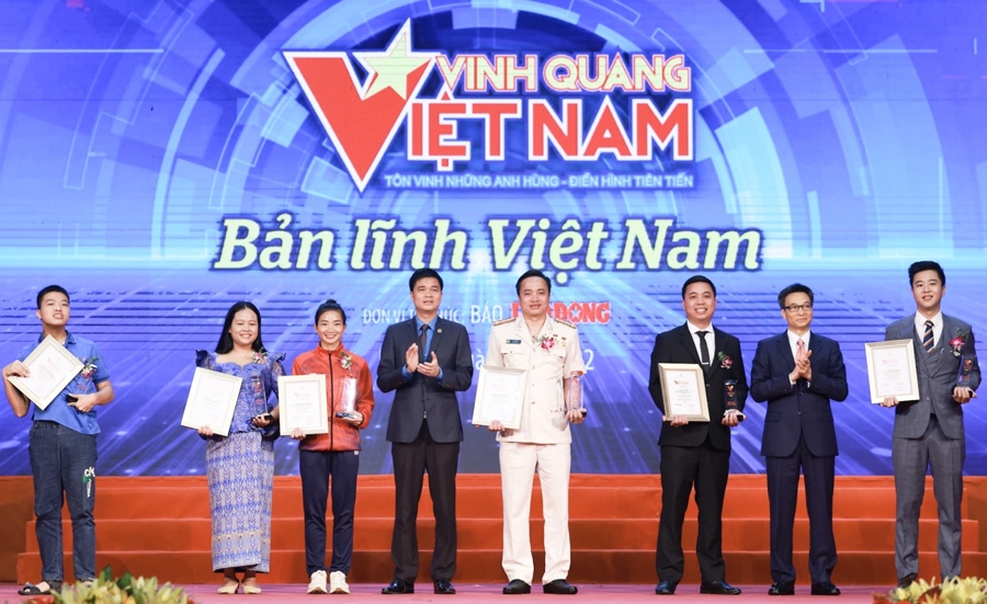 Vinh Quang Việt Nam năm 2024: Lộ diện 10 gương mặt "vàng"- Ảnh 2.