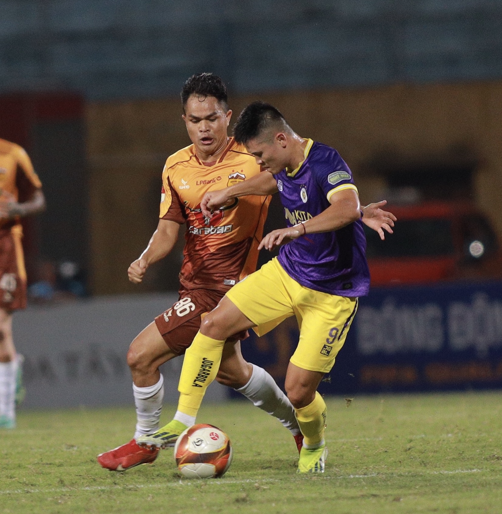Minh Vương làm “quân sư” cho HLV Vũ Tiến Thành, HAGL vẫn thua Hà Nội FC- Ảnh 9.