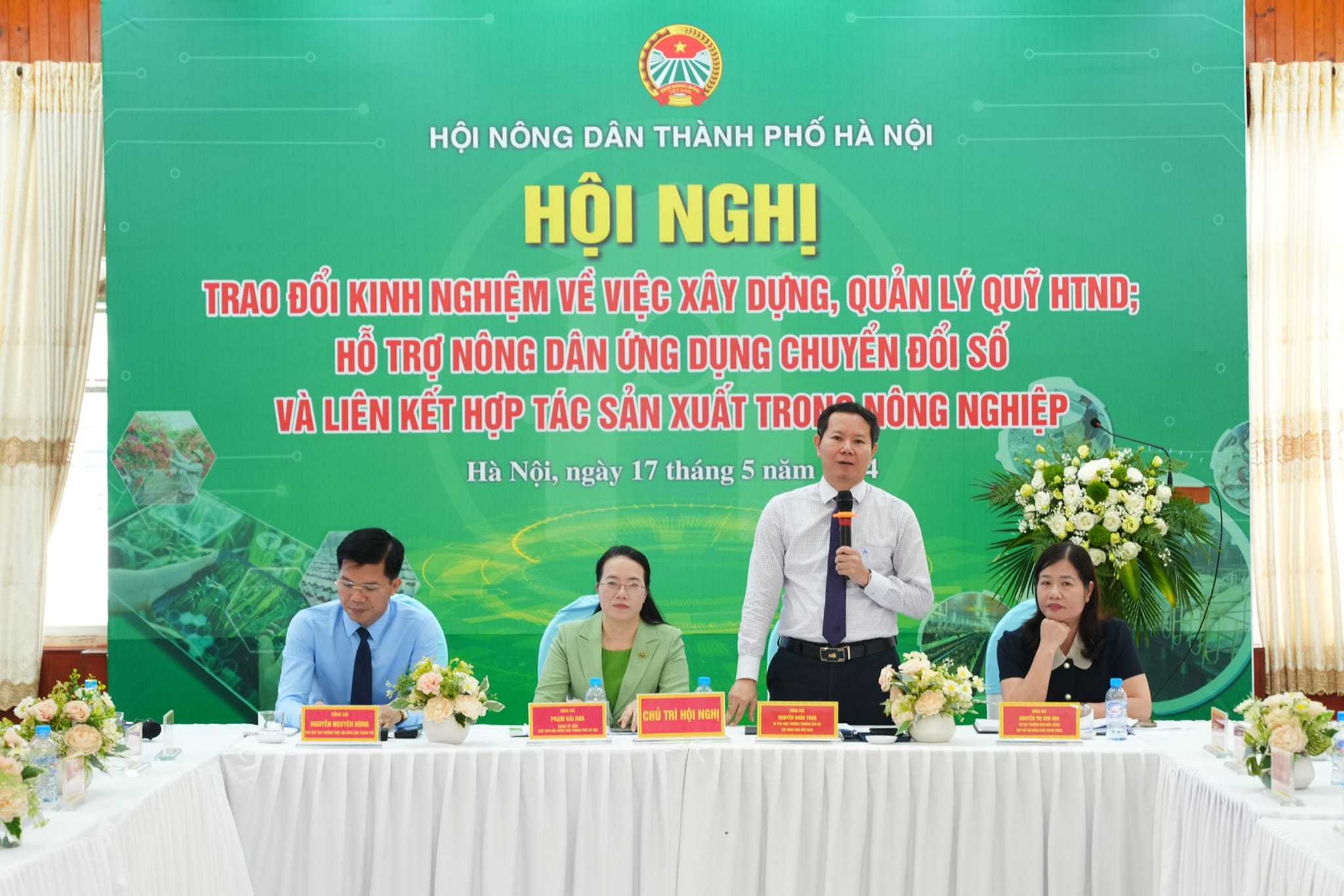 Hội Nông dân TP Hà Nội trao đổi kinh nghiệm xây dựng, quản lý Quỹ HTND, hỗ trợ nông dân chuyển đổi số, liên kết- Ảnh 1.