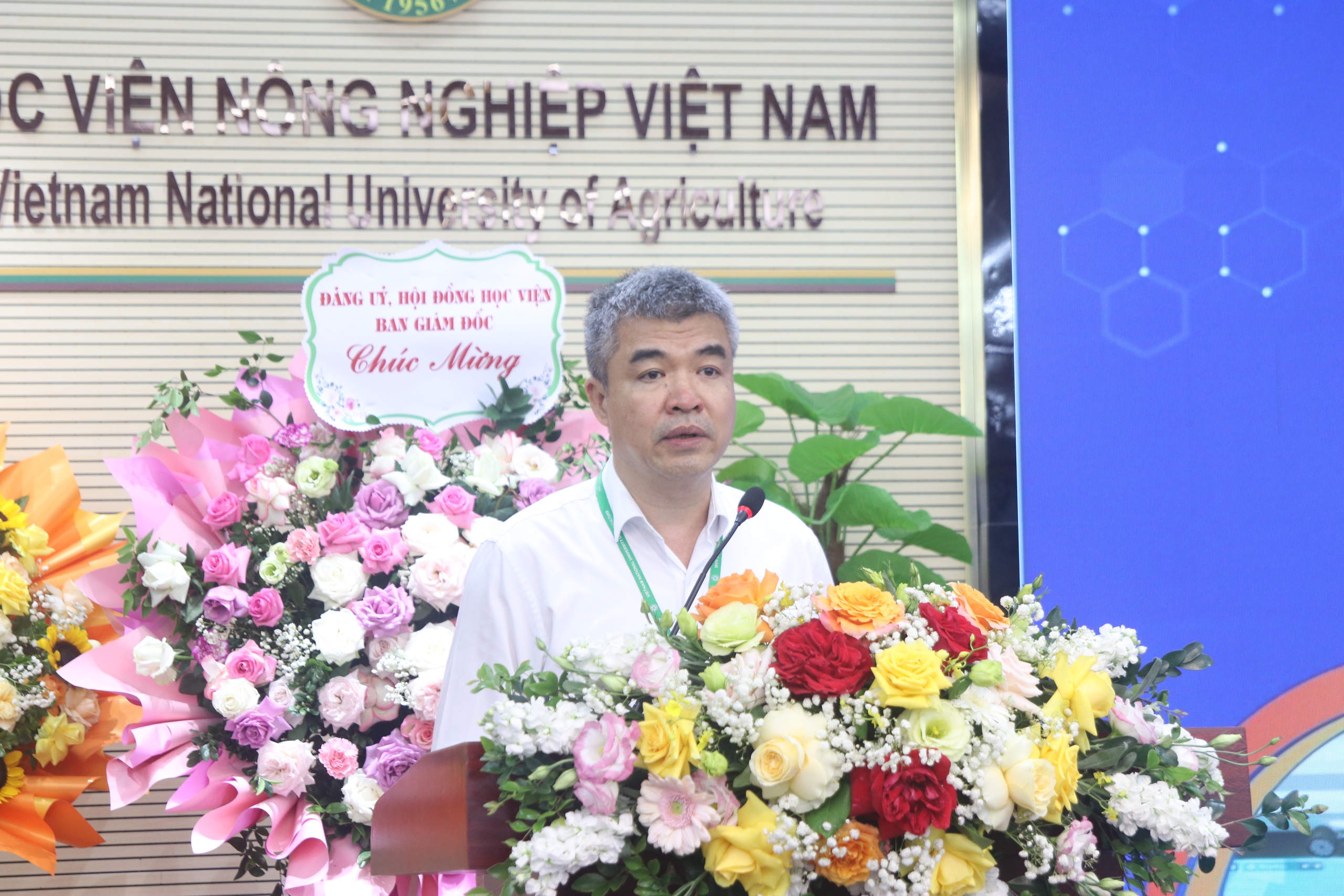 Hàng loạt sản phẩm giống cây trồng, vật nuôi, thuốc...được các nhà khoa học Học viện Nông nghiệp Việt Nam đưa vào ứng dụng - Ảnh 6.