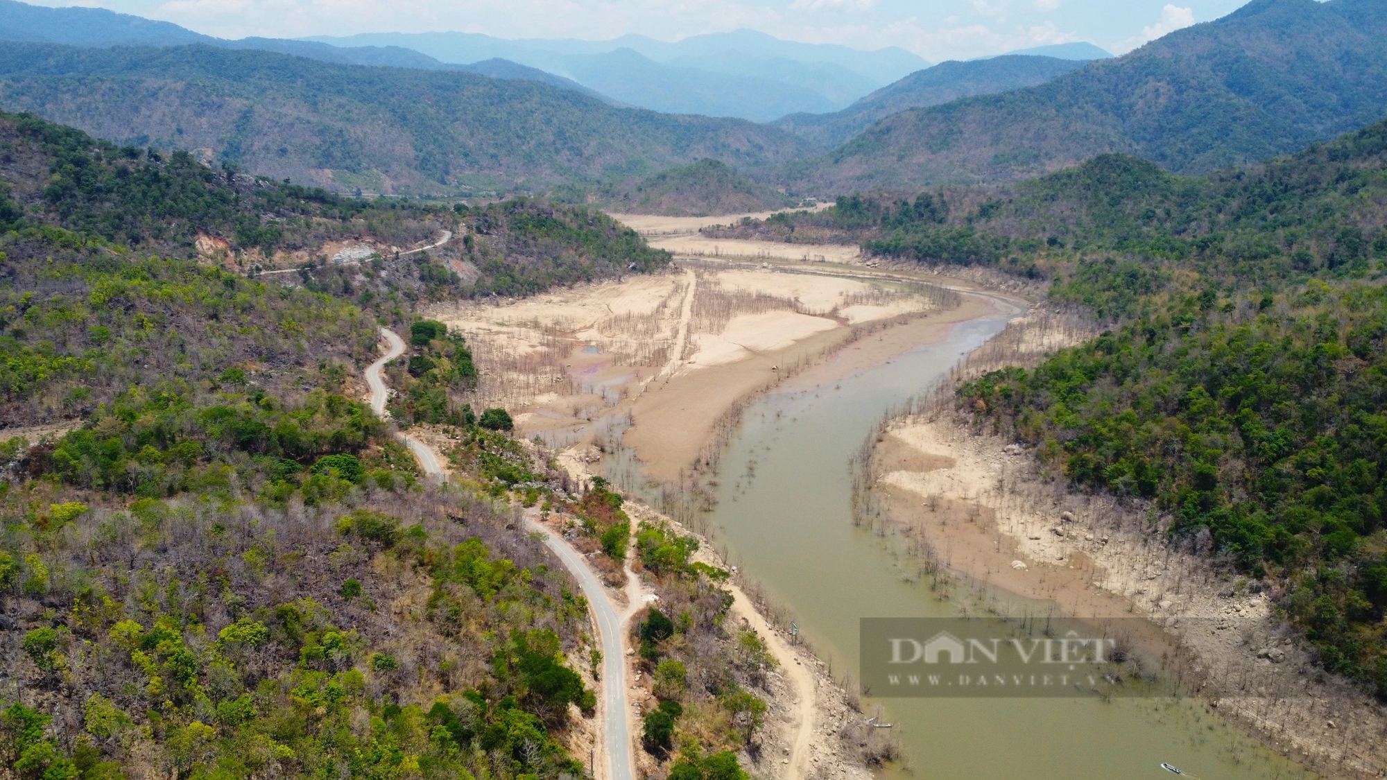 Một dòng sông, một cái hồ ví là trái tim thủy lợi ở Ninh Thuận đang "lịm đi" bởi thiếu nước- Ảnh 9.