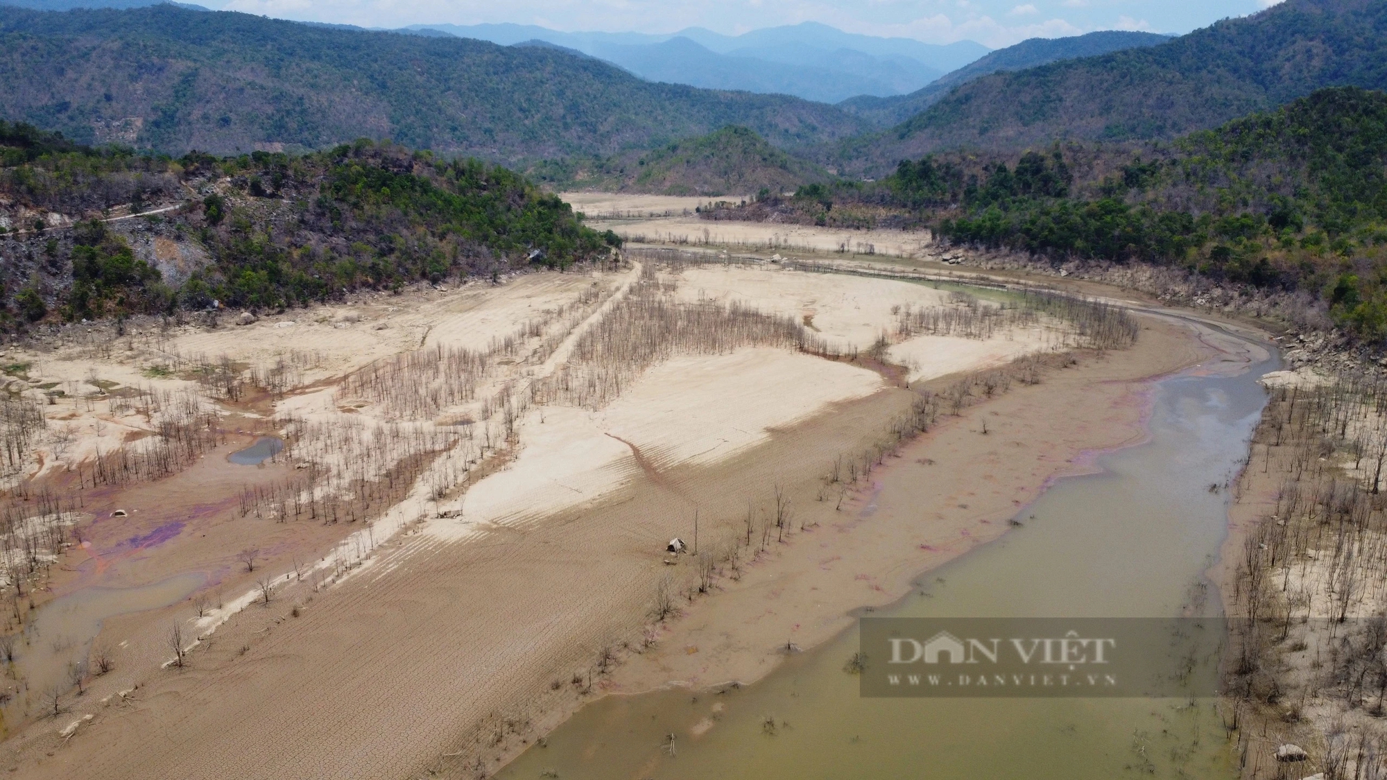 Một dòng sông, một cái hồ ví là trái tim thủy lợi ở Ninh Thuận đang "lịm đi" bởi thiếu nước- Ảnh 10.