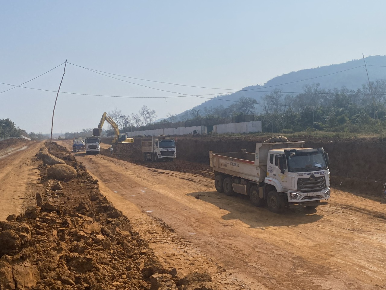 Đắk Lắk: Chuyển đổi thêm 250.000 mét vuông đất rừng làm cao tốc Khánh Hòa - Buôn Ma Thuột- Ảnh 1.