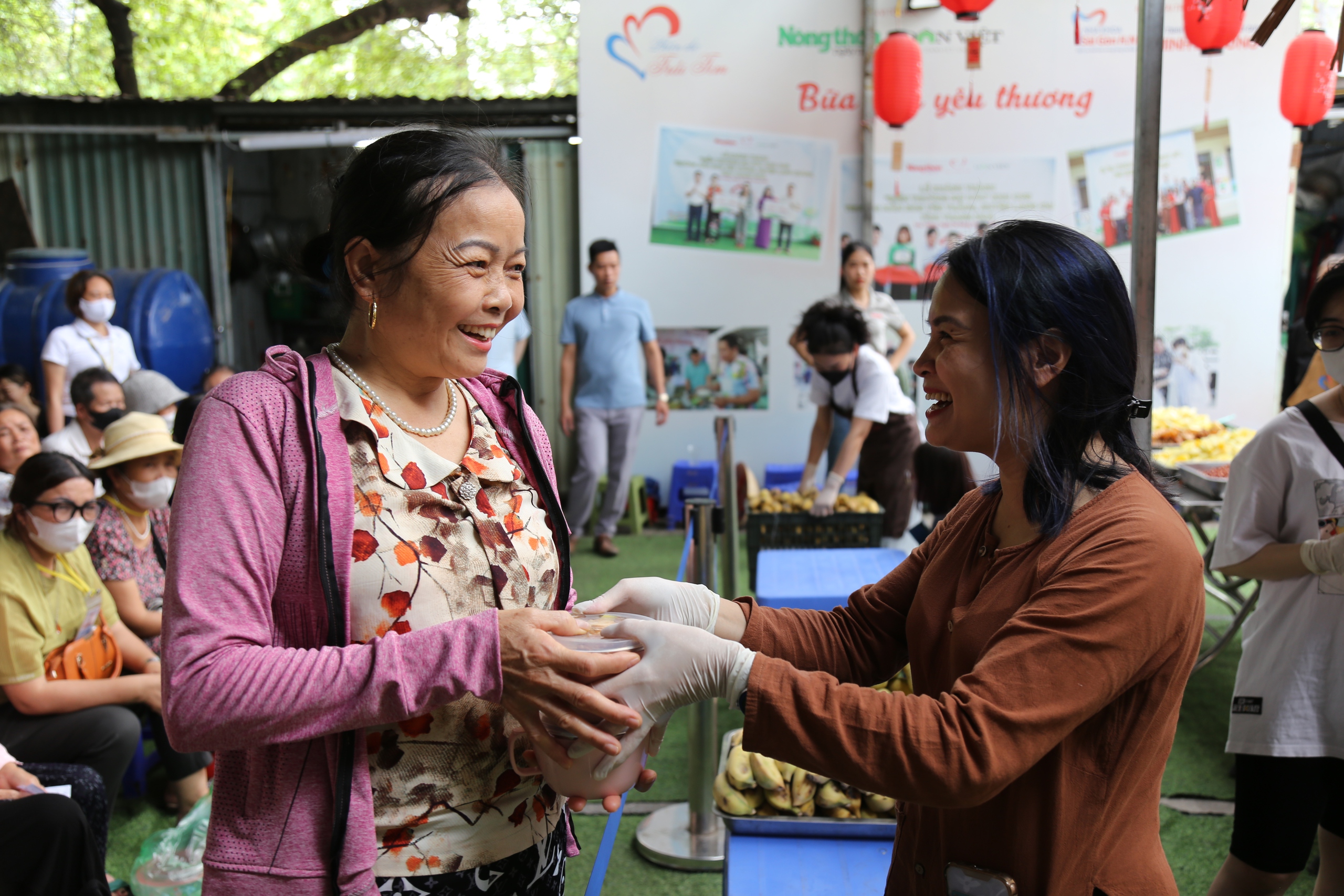 Bữa Cơm Yêu Thương - Nơi gắn kết và sẻ chia- Ảnh 2.