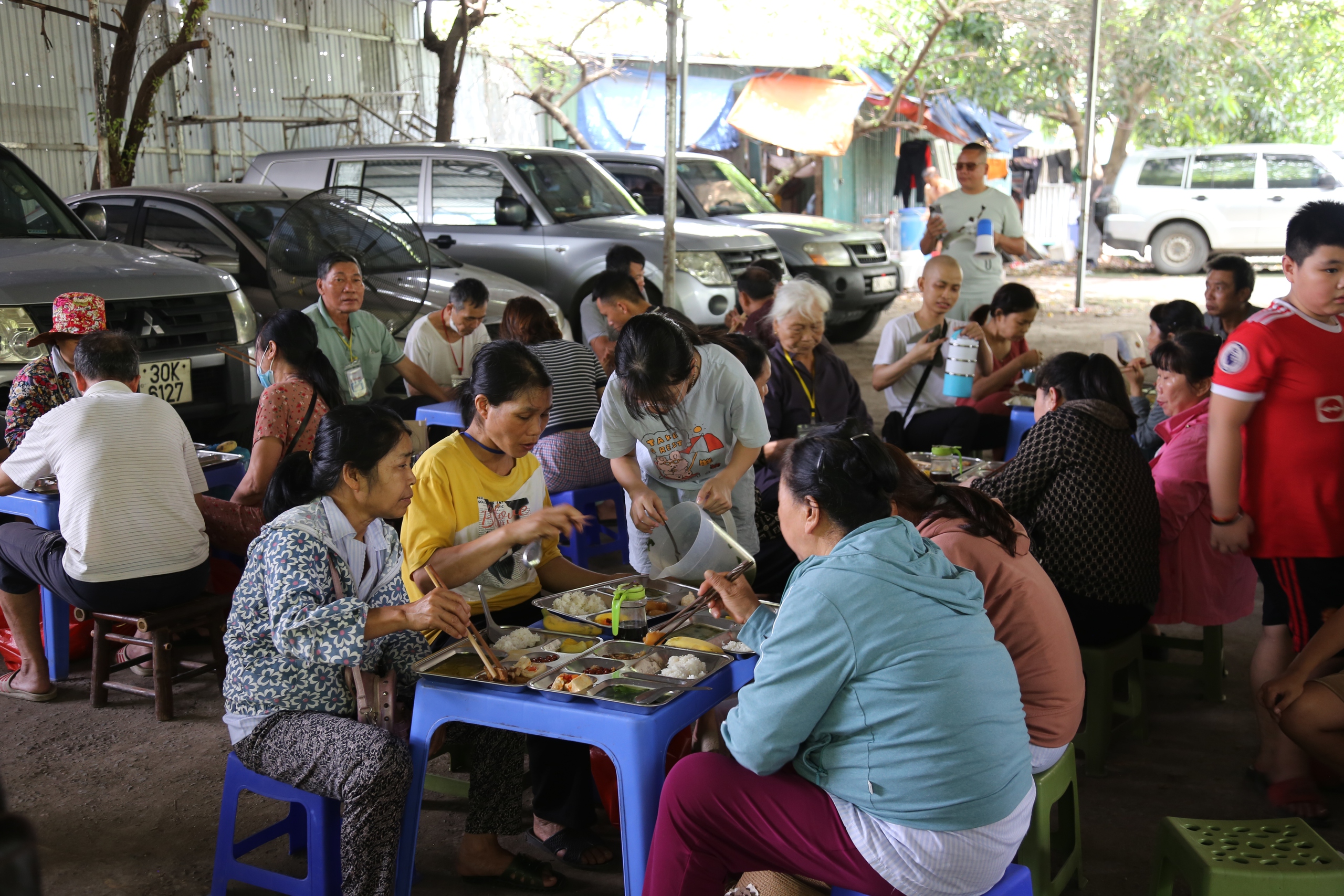 Bữa Cơm Yêu Thương - Nơi gắn kết và sẻ chia- Ảnh 30.