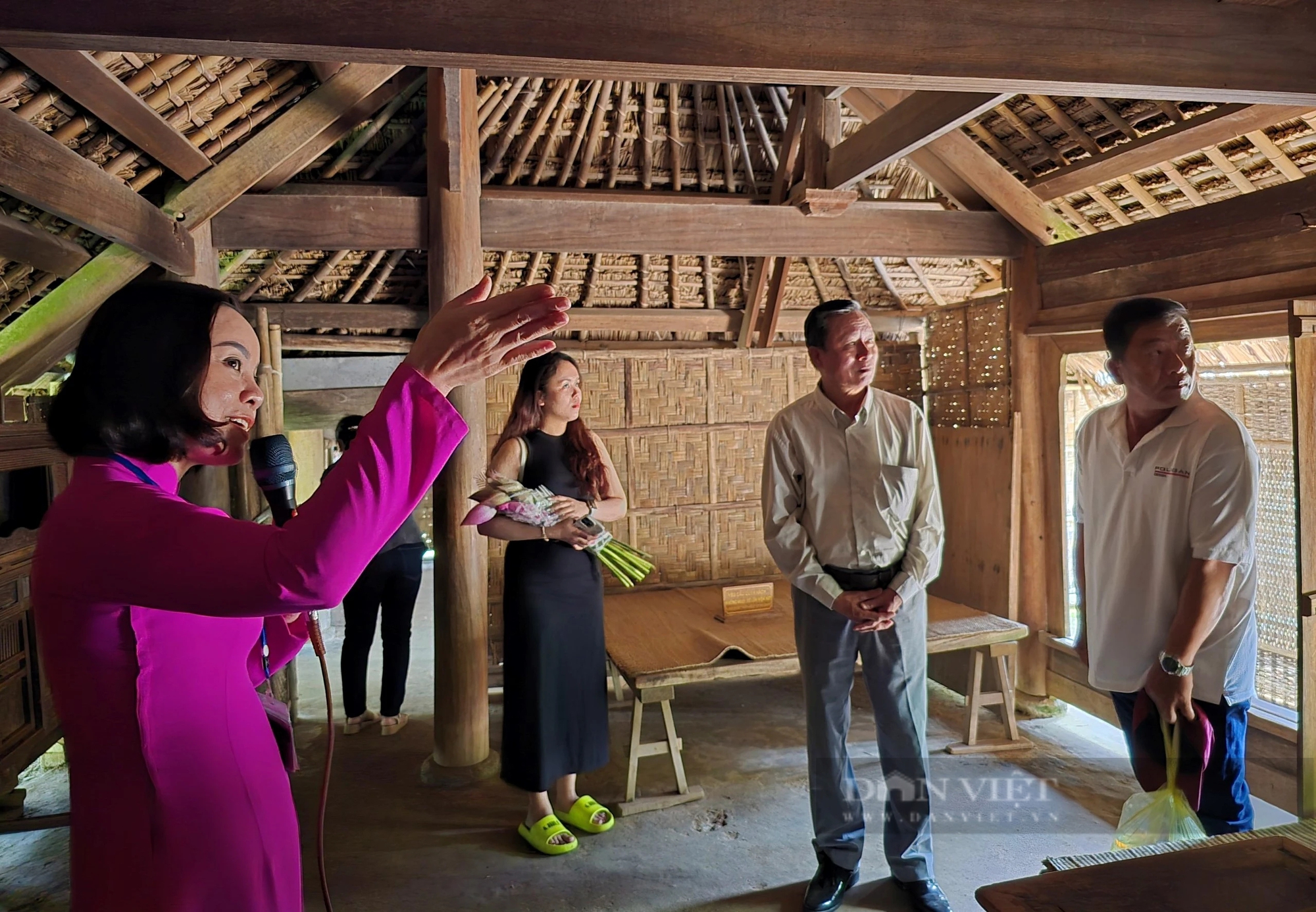 Tháng 5 thăm Làng Sen, gặp những người kể về Bác Hồ bằng giọng Nghệ ngọt ngào- Ảnh 3.