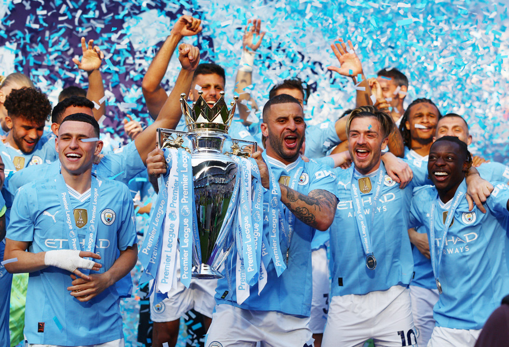 Man City cuồng nhiệt ăn mừng chức vô địch Premier League lịch sử- Ảnh 1.