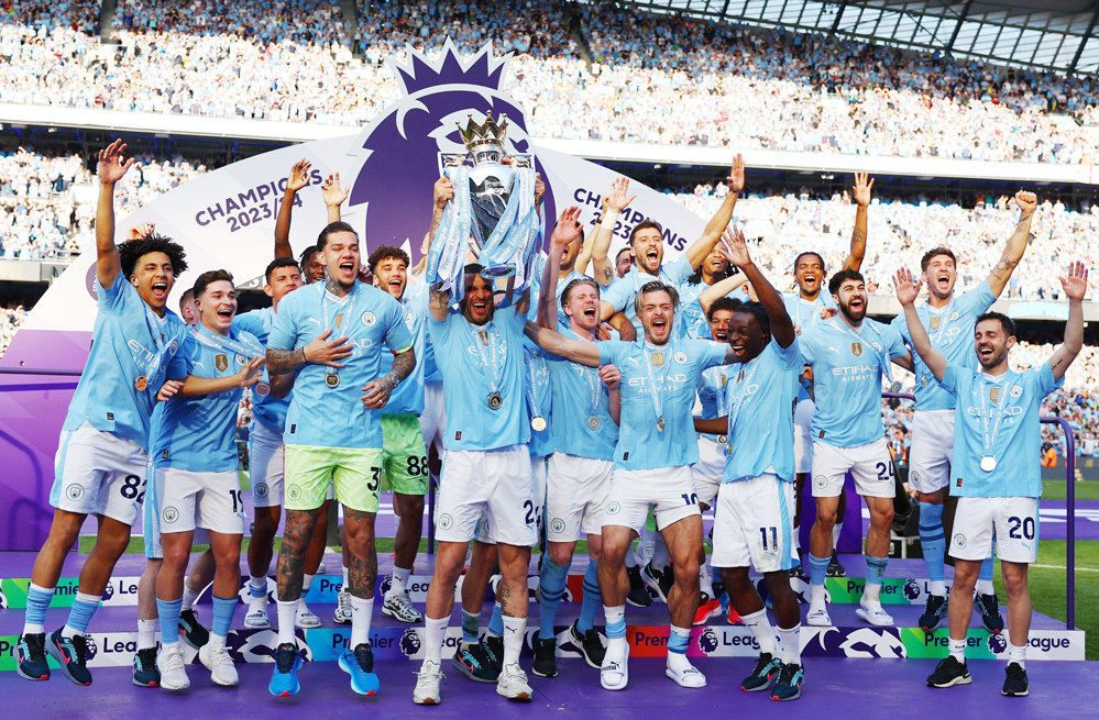Man City cuồng nhiệt ăn mừng chức vô địch Premier League lịch sử- Ảnh 2.