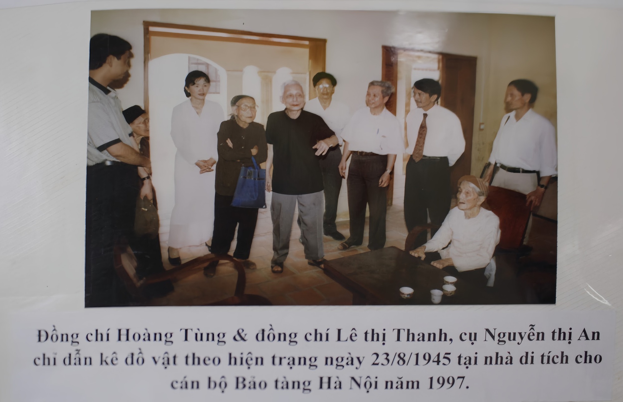 Chuyện chưa kể về Bác Hồ qua những kỷ vật của Người tại căn nhà ở Phú Gia - Hà Nội- Ảnh 15.