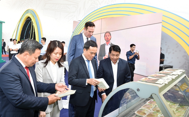 Tây Ninh khánh thành Khu chăn nuôi công nghệ cao DHN, công bố 7 dự án trọng điểm vốn đầu tư 2.500 tỷ đồng- Ảnh 2.