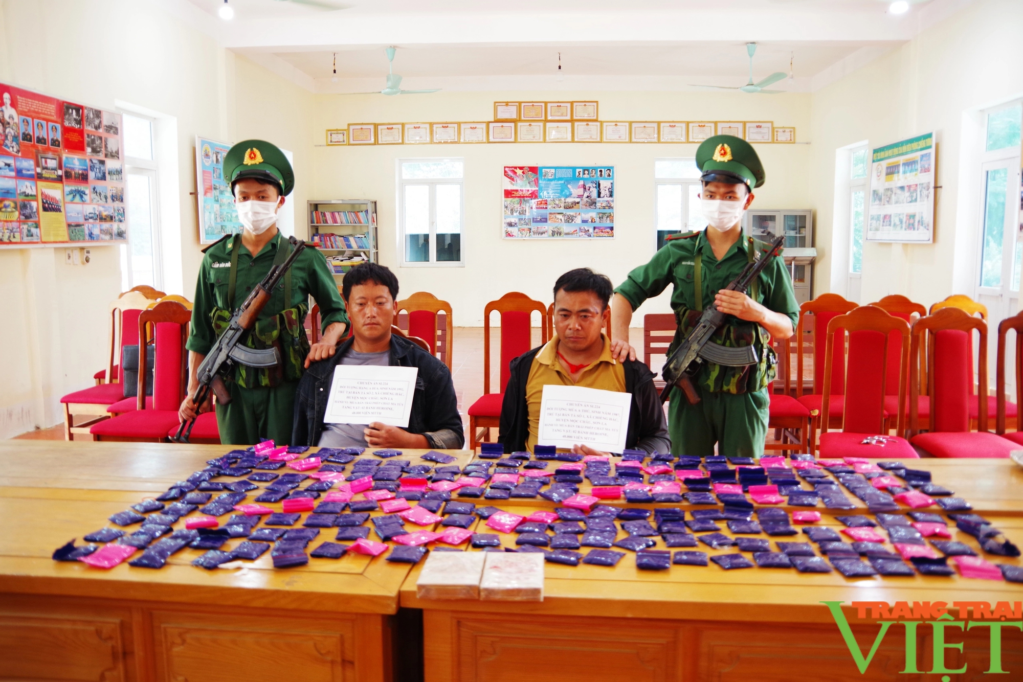 Sơn La: Tóm gọn 2 đối tượng buôn bán hàng chục nghìn viên ma túy tổng hợp- Ảnh 2.