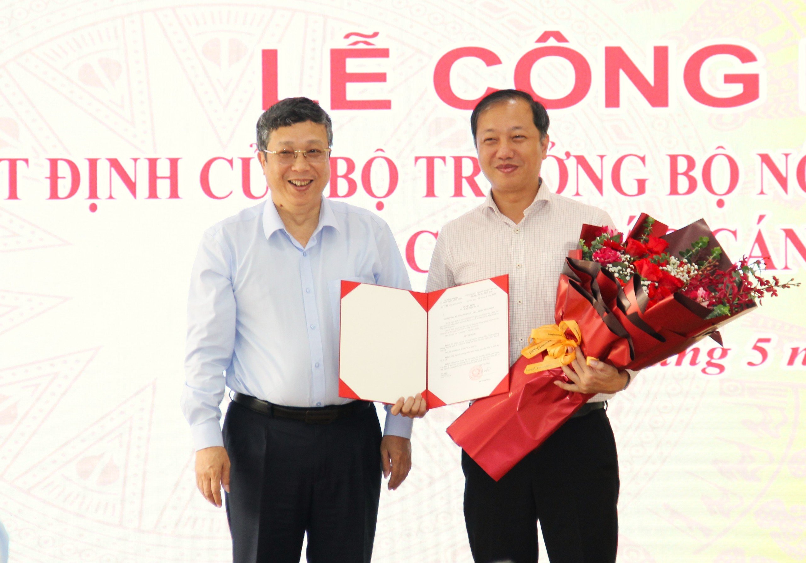Ông Nguyễn Quang Hiếu được Bộ NNPTNT bổ nhiệm làm Phó Cục trưởng Cục Bảo vệ thực vật- Ảnh 1.