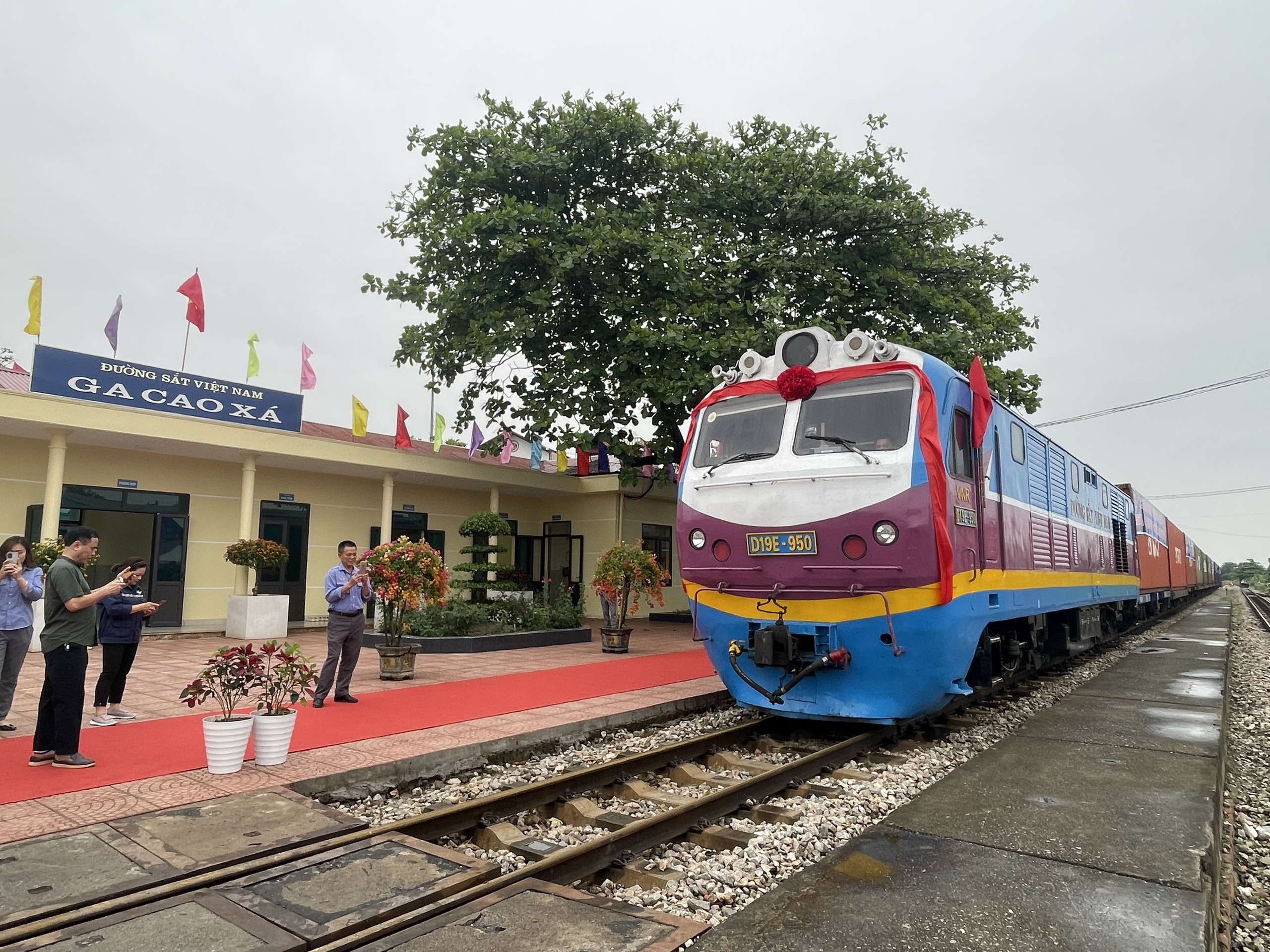 "Thay vì làm nhiều việc, chỉ cần thay tướng": Đường sắt trong nỗ lực "tự cởi trói" (Bài 2)- Ảnh 2.