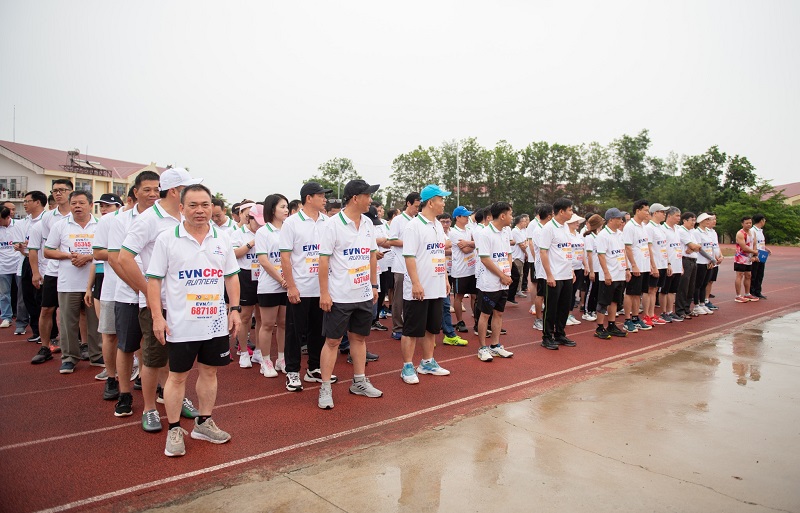 Đồng hành Marathon trao tặng yêu thương, 