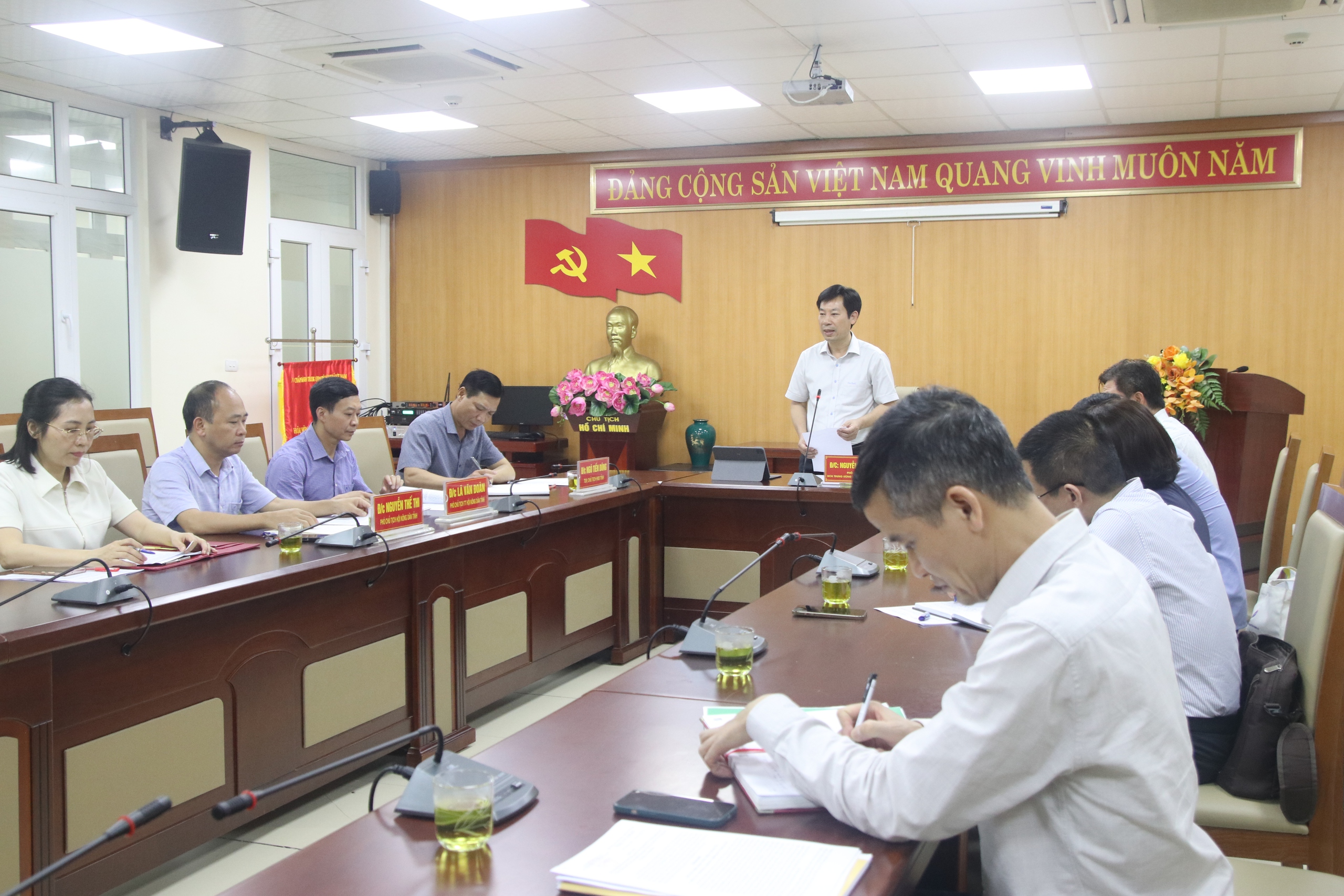 Phó Chủ tịch T.Ư Hội NDVN Nguyễn Xuân Định làm việc với Hội ND tỉnh Bắc Giang về thực hiện Nghị quyết số 34- Ảnh 3.