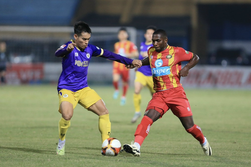 Hà Nội FC "chấp" VAR, lội ngược dòng hạ Đông Á Thanh Hóa- Ảnh 4.