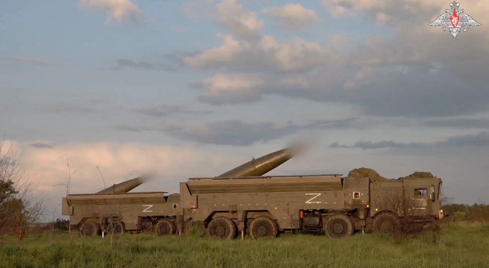 Xung đột Ukraine leo thang, Nga chuẩn bị sẵn sàng nhân sự và vũ khí hạt nhân phi chiến lược - Ảnh 1.