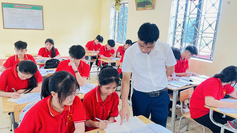 Thi tuyển sinh lớp 10 tại Phú Thọ: Không tuyển thẳng học sinh giỏi cấp tỉnh- Ảnh 1.