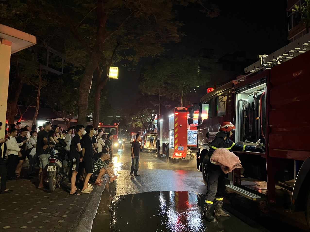Cháy nhà trọ ở Hà Nội, 14 người tử vong- Ảnh 5.